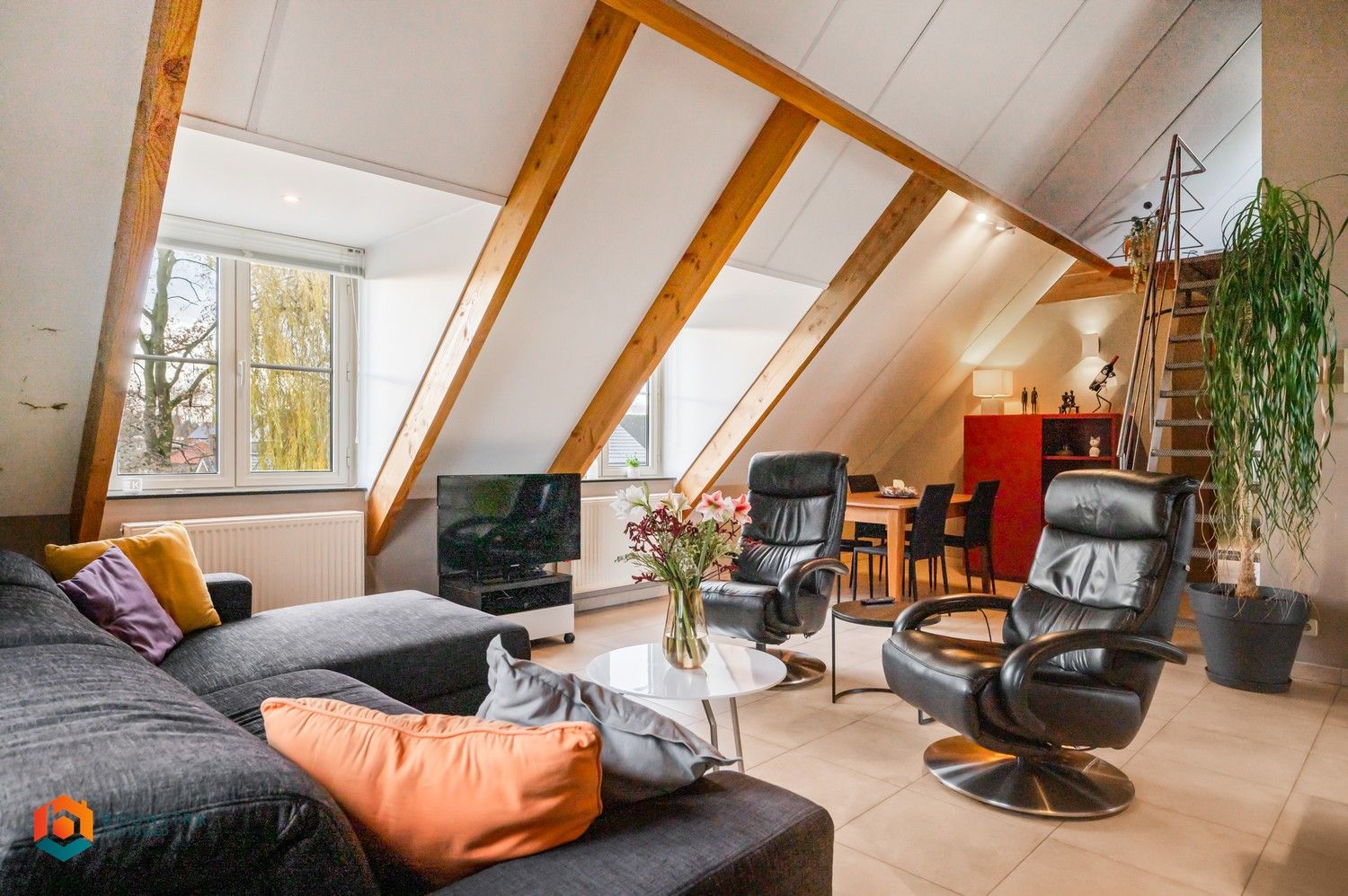 Dakappartement met prachtig, ruim terras foto 6