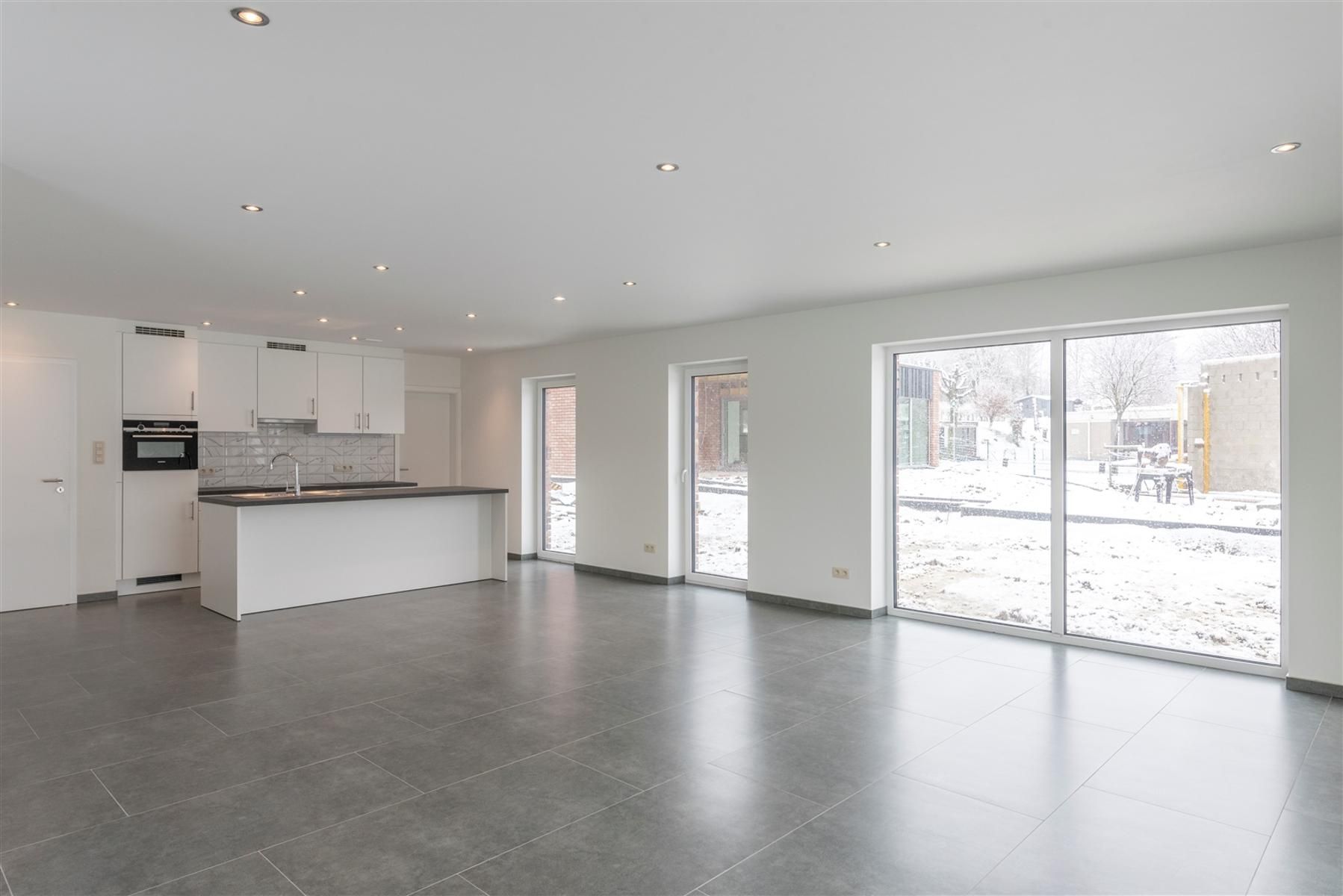 Energiezuinige woning met inpandige garage.  foto 6