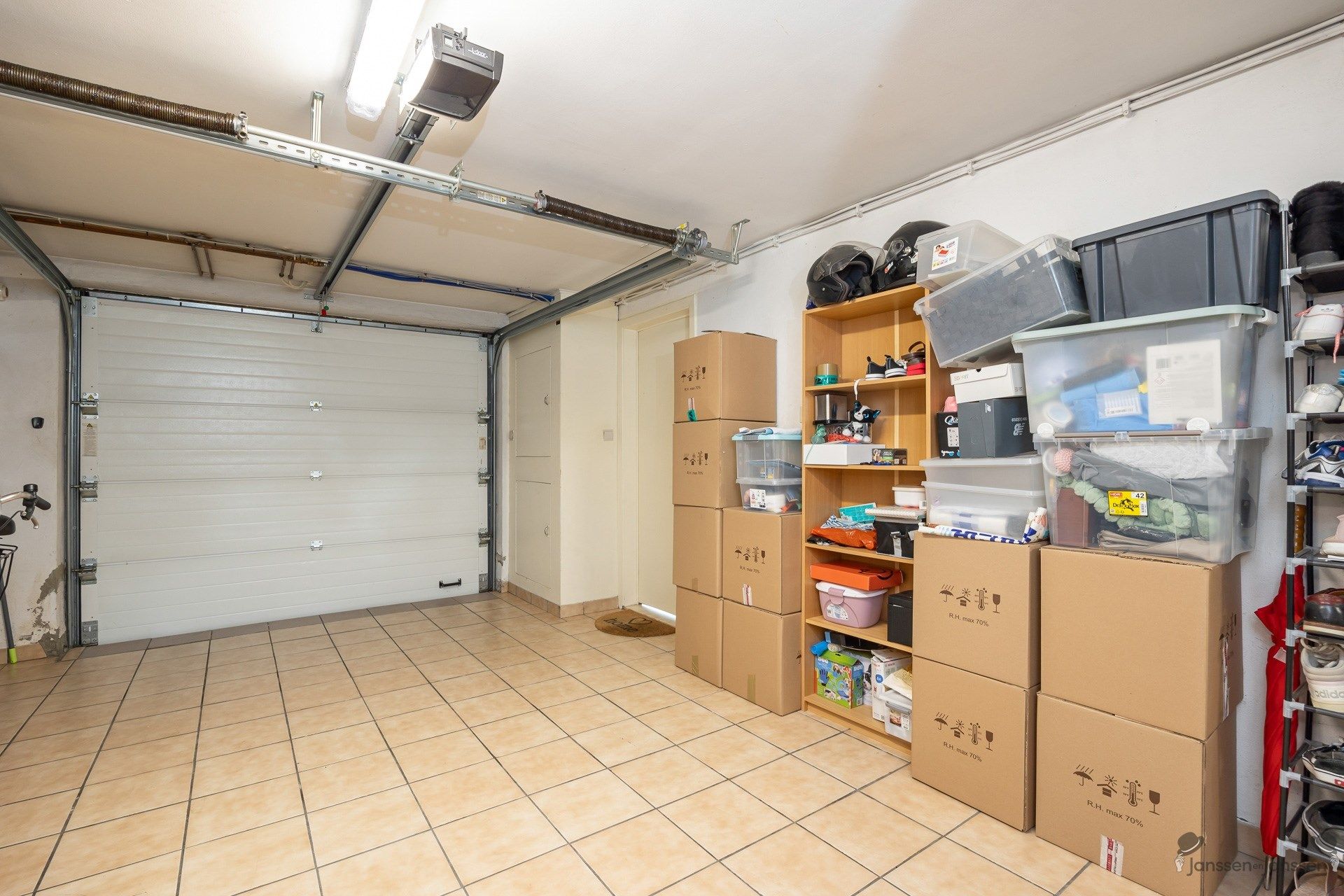 Bel-etage met 3 slaapkamers en ruime tuin foto 16