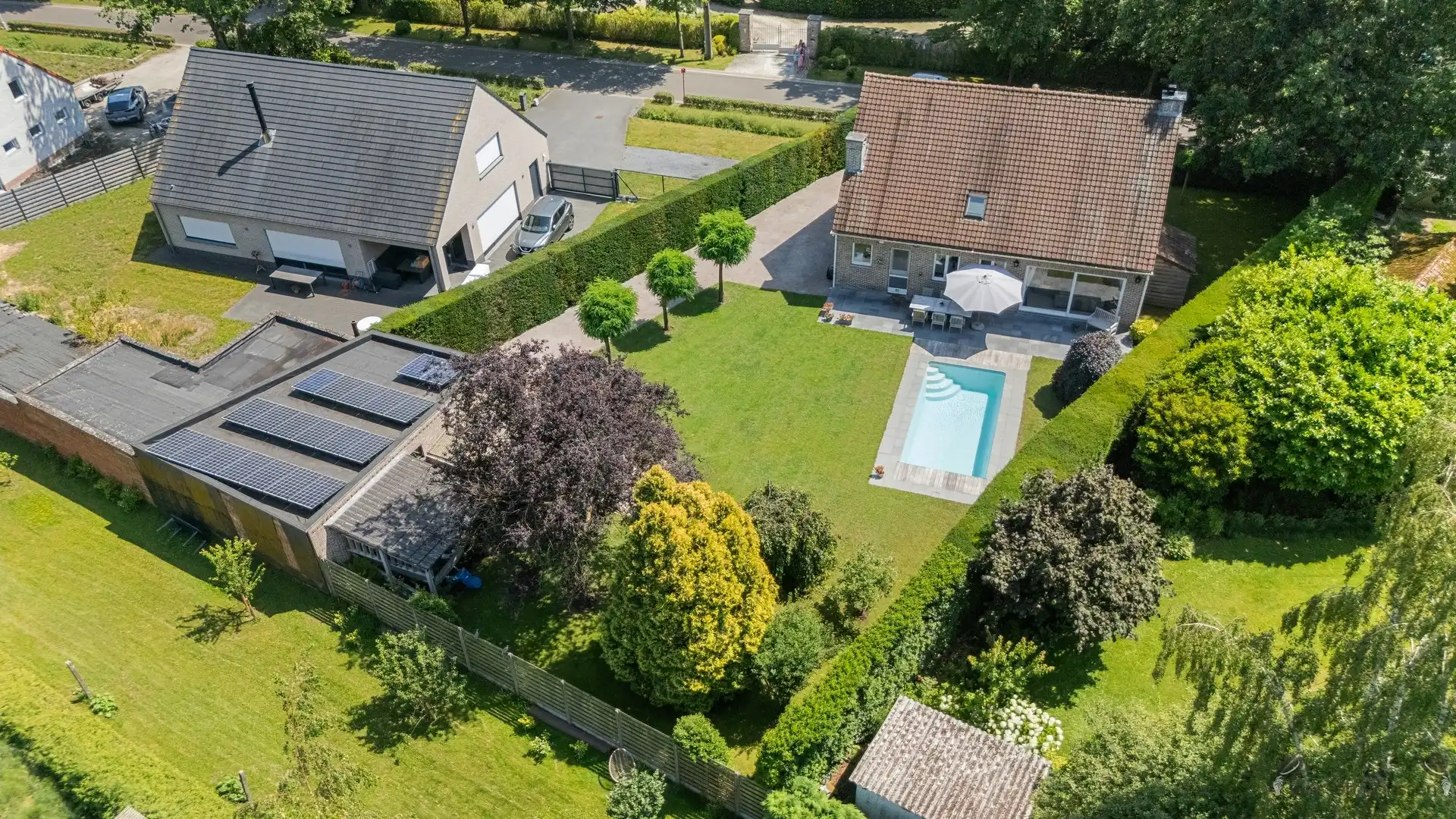 instapklare villa met zwembad foto 16
