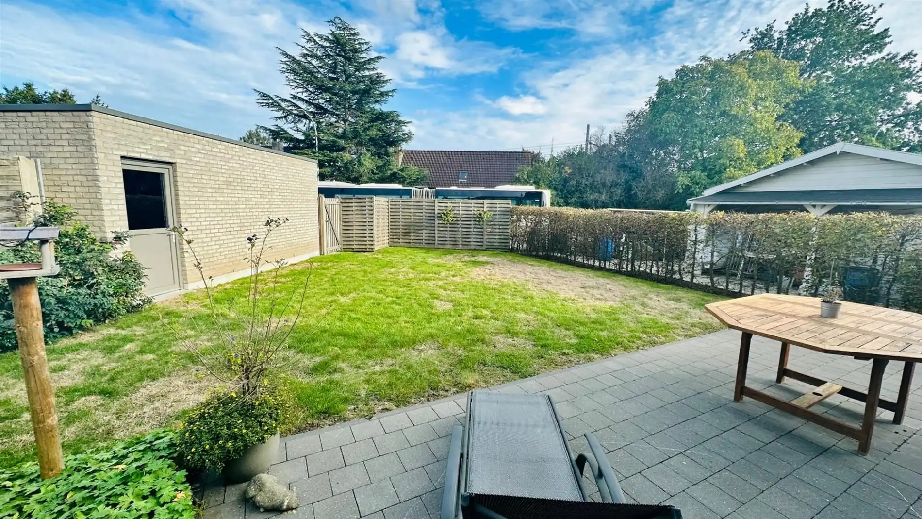 Gelijkvloers appartement met zonnepanelen - tuin - garage foto 10