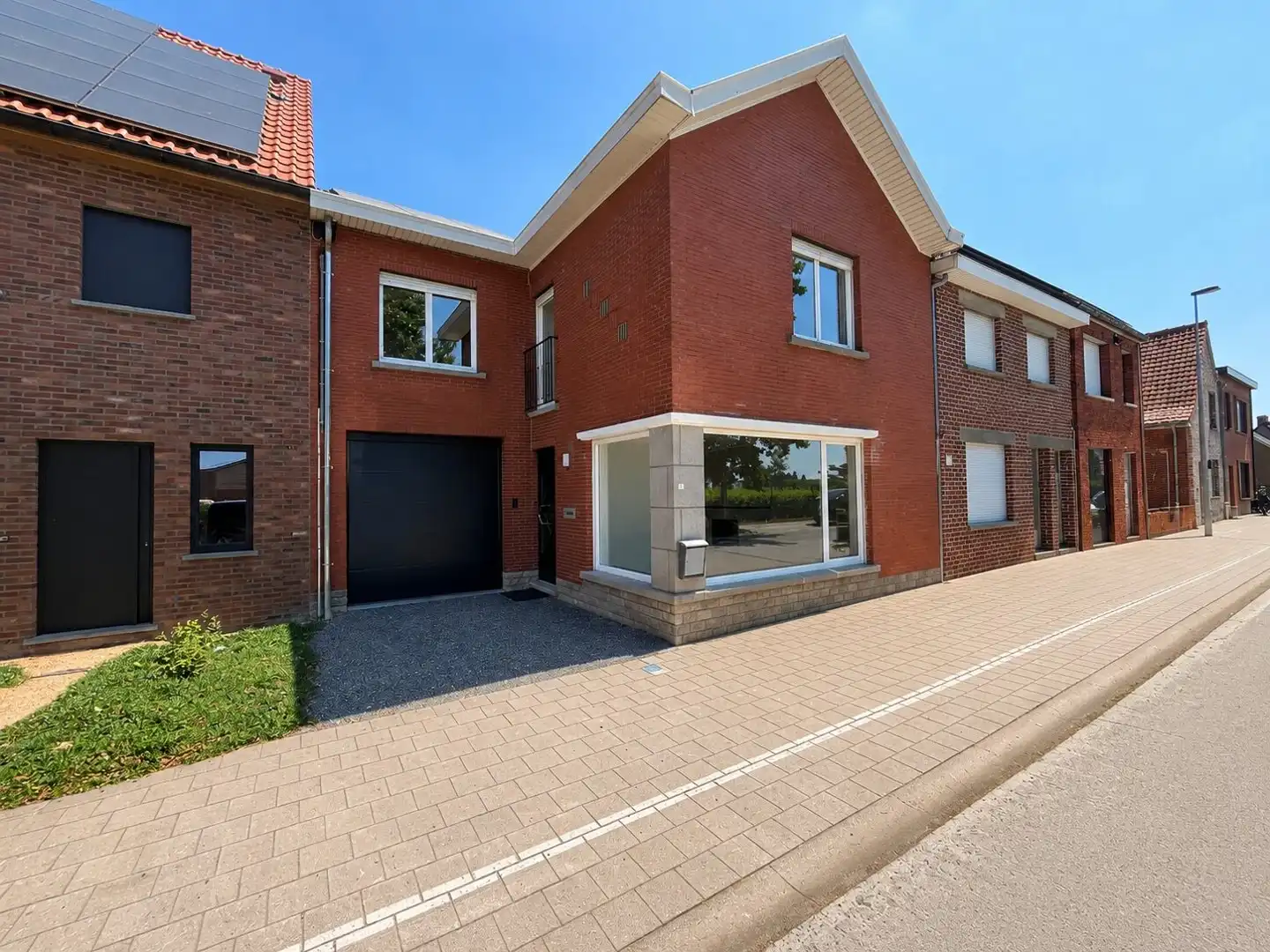 Dadizele – Energiezuinige gezinswoning met 4 slaapkamers foto {{pictureIndex}}