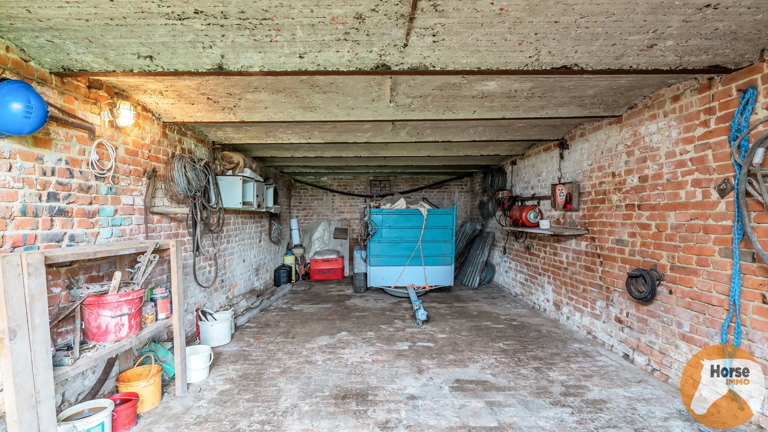 HOOGLEDE - Uitzonderlijke hoevesite op 4 ha in groene vallei foto 8