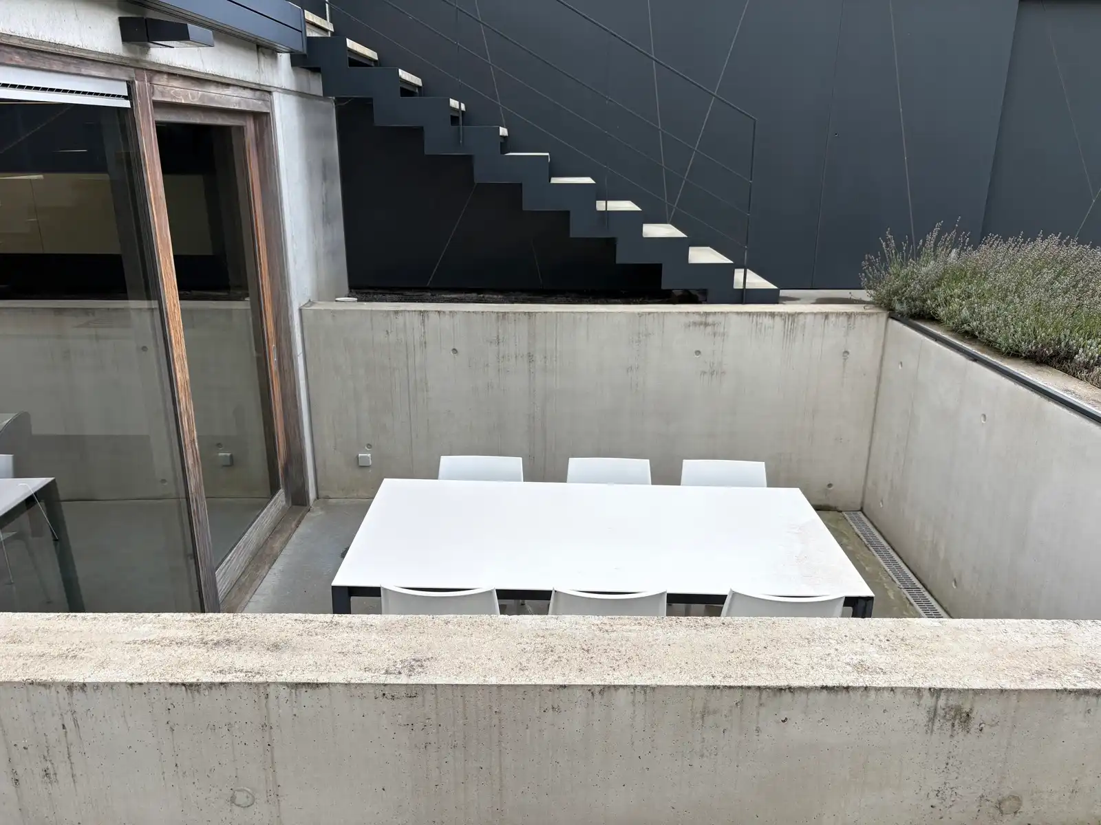 Modern kantoor /handelszaak foto 11