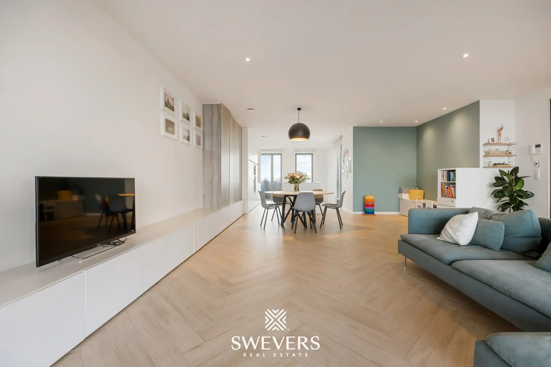 Uniek penthouse (168m²) met 3 slpk en een fantastisch uitzicht in centrum Hasselt foto 8