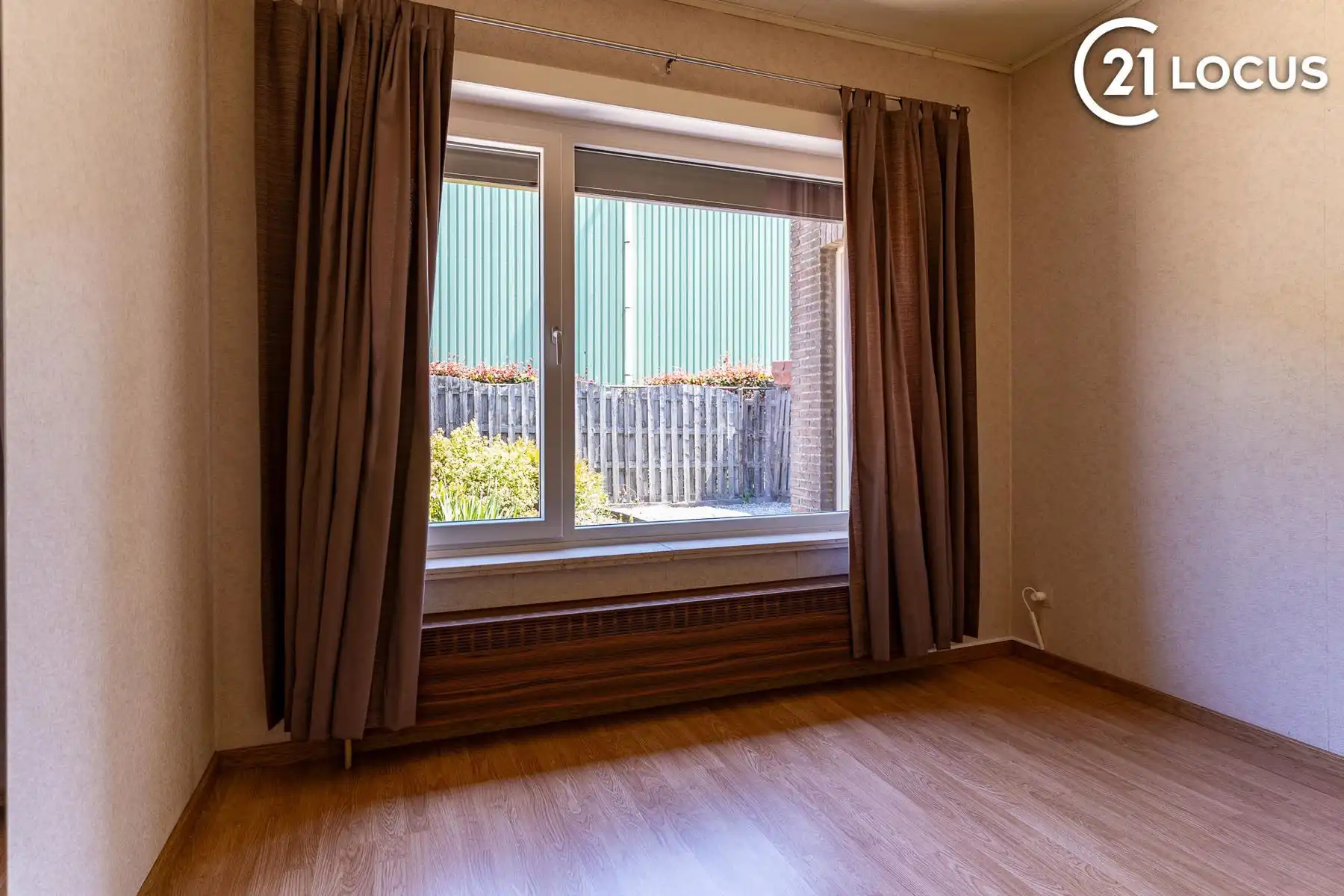 Verrassend ruime bungalow met 133 m² bergzolder foto 14