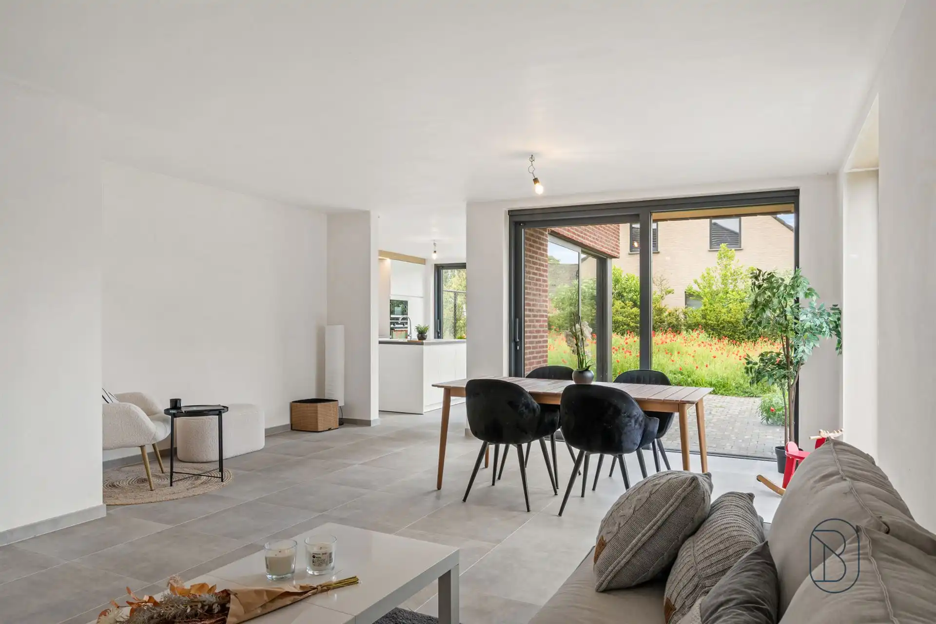 Kwalitatieve moderne ruime nieuwbouwwoning HOB met 3 SLK! foto 6