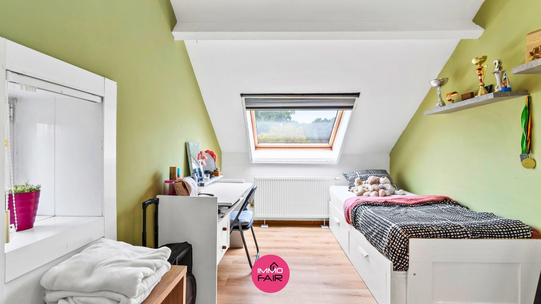 Instapklare gezinswoning met 4 slaapkamers in hartje Zutendaal! foto 16