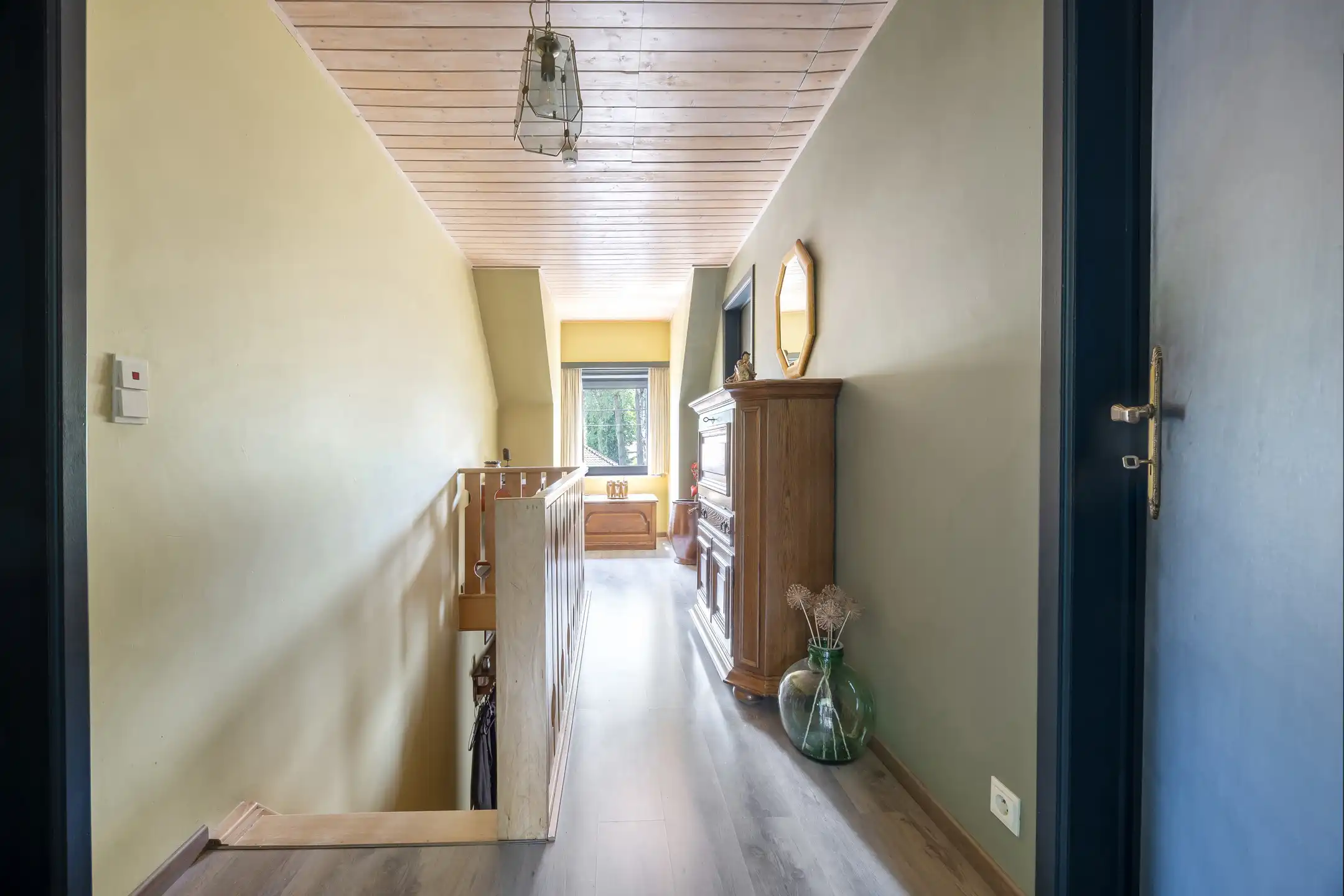 Charmante woning met uitzicht op blijvend groen foto 18