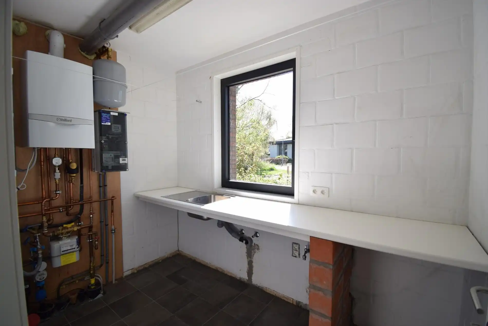 RECENTE WONING MET TUIN IN CENTRUM ROESELARE  foto 14