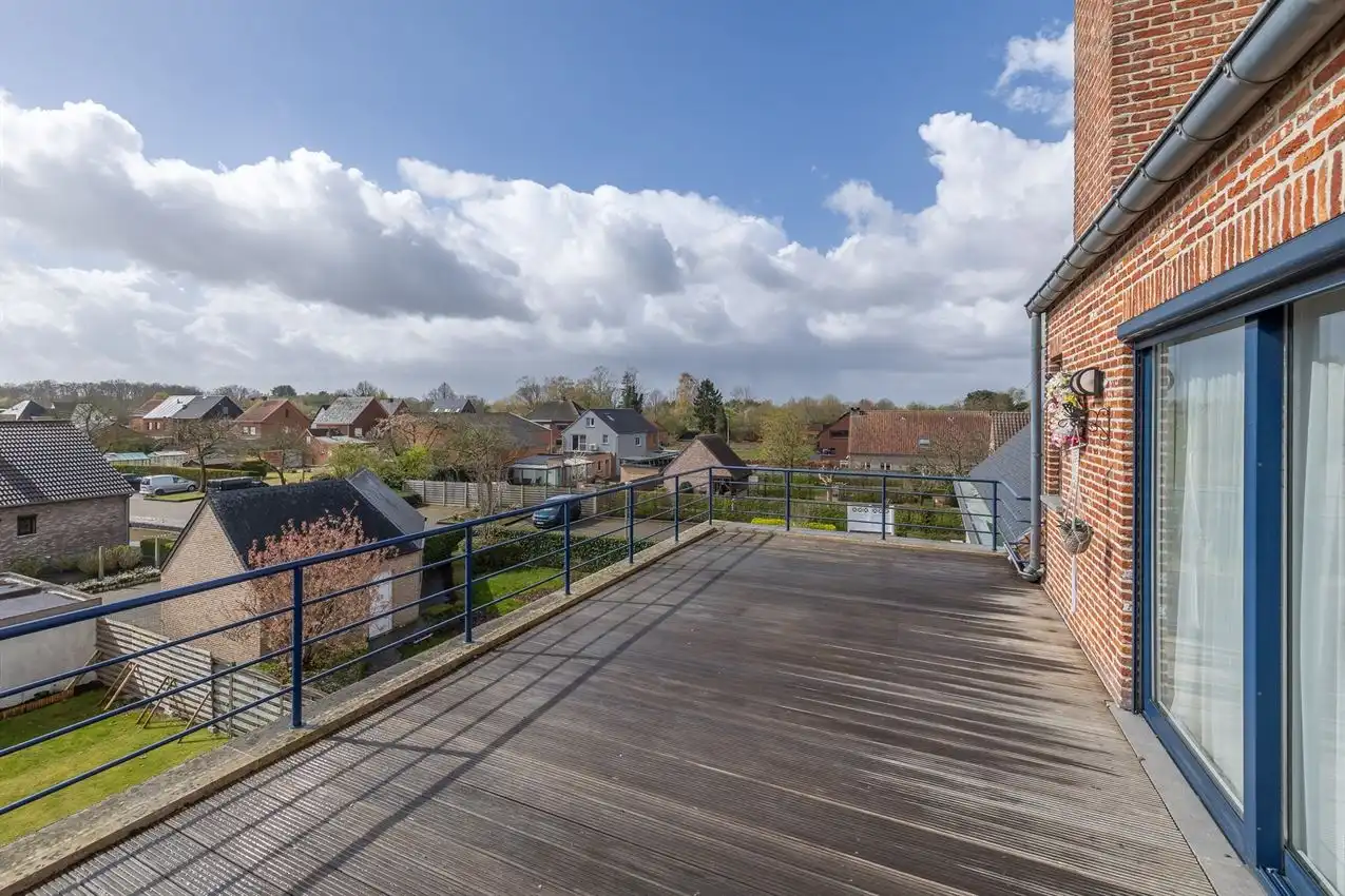 Appartement met ruim terras en garage in centrum foto 2