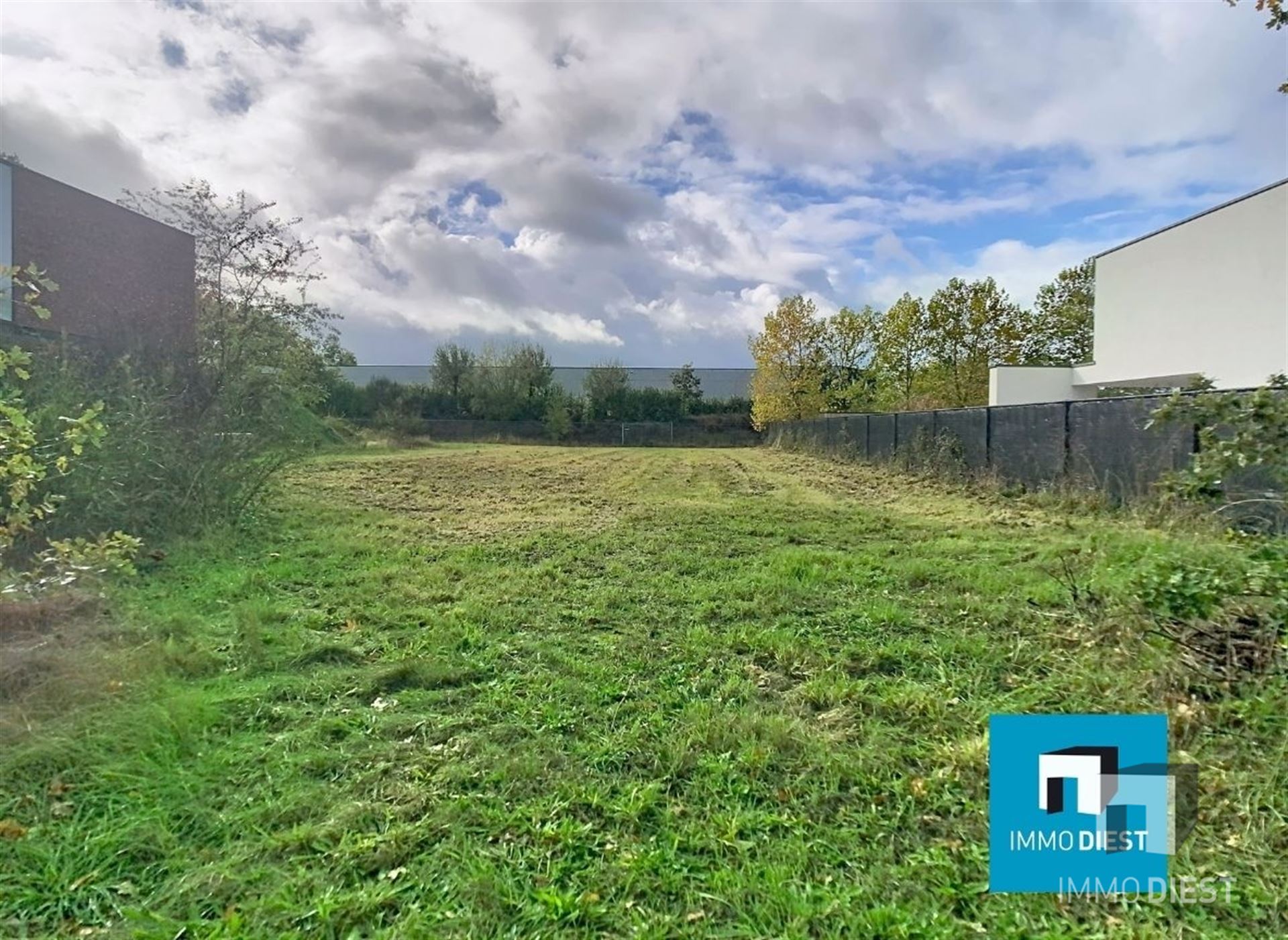 Bouwgrond in het groen met perfecte oriëntatie foto 5