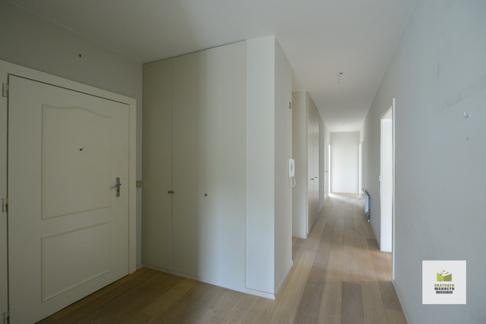 Gerenoveerd 3slpk appartement met 3 terrassen en ondergrondse staanplaats te centrum Brugge foto 22