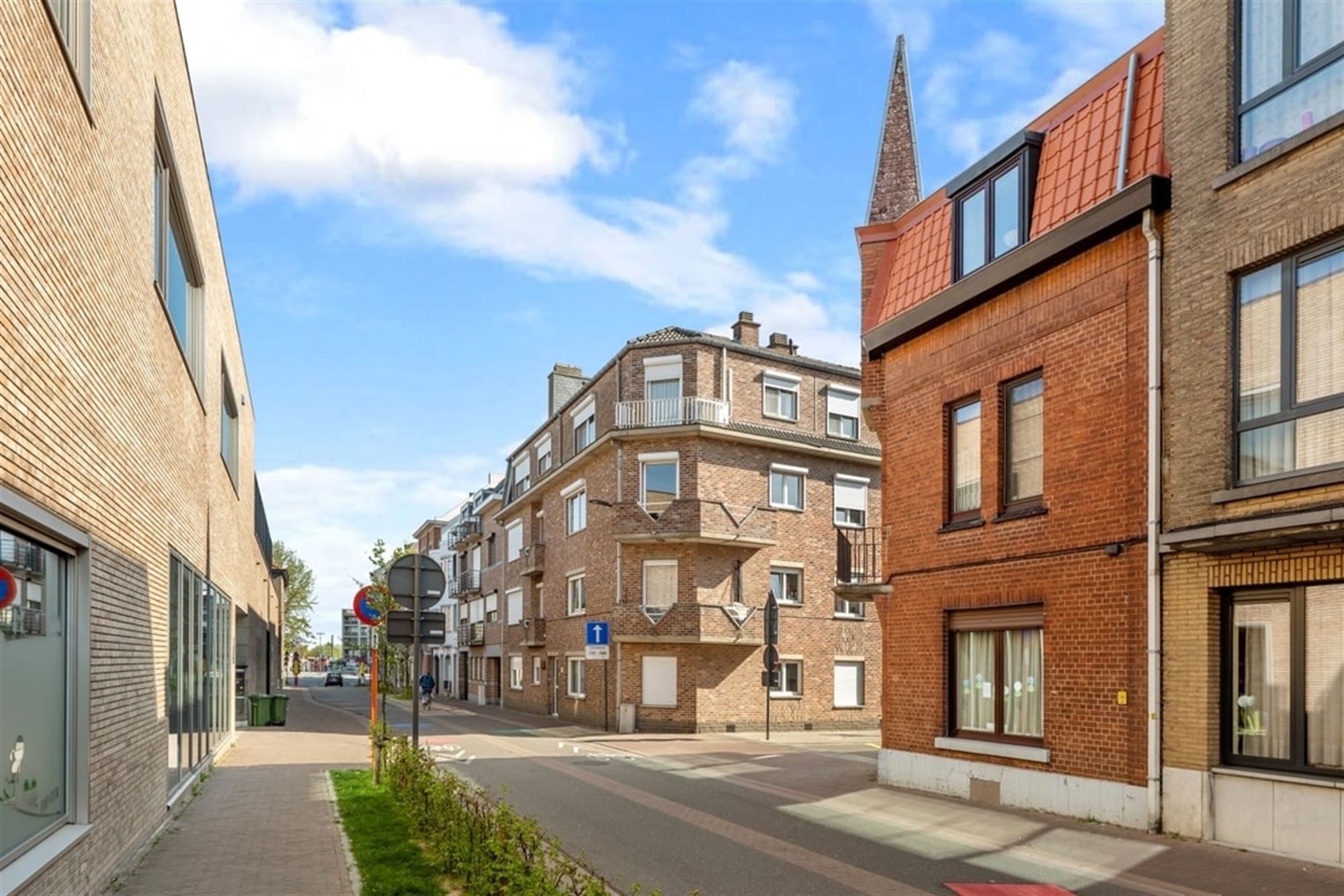 KNAP 2 SLK APPARTEMENT OP WANDELAFSTAND VAN HET CENTRUM VAN SINT-TRUIDEN  foto 19