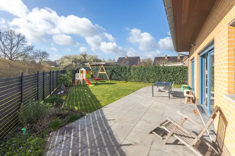 Alleenstaande woning met 4 slaapkamers op een residentiële, groene topligging in Lauwe foto 14
