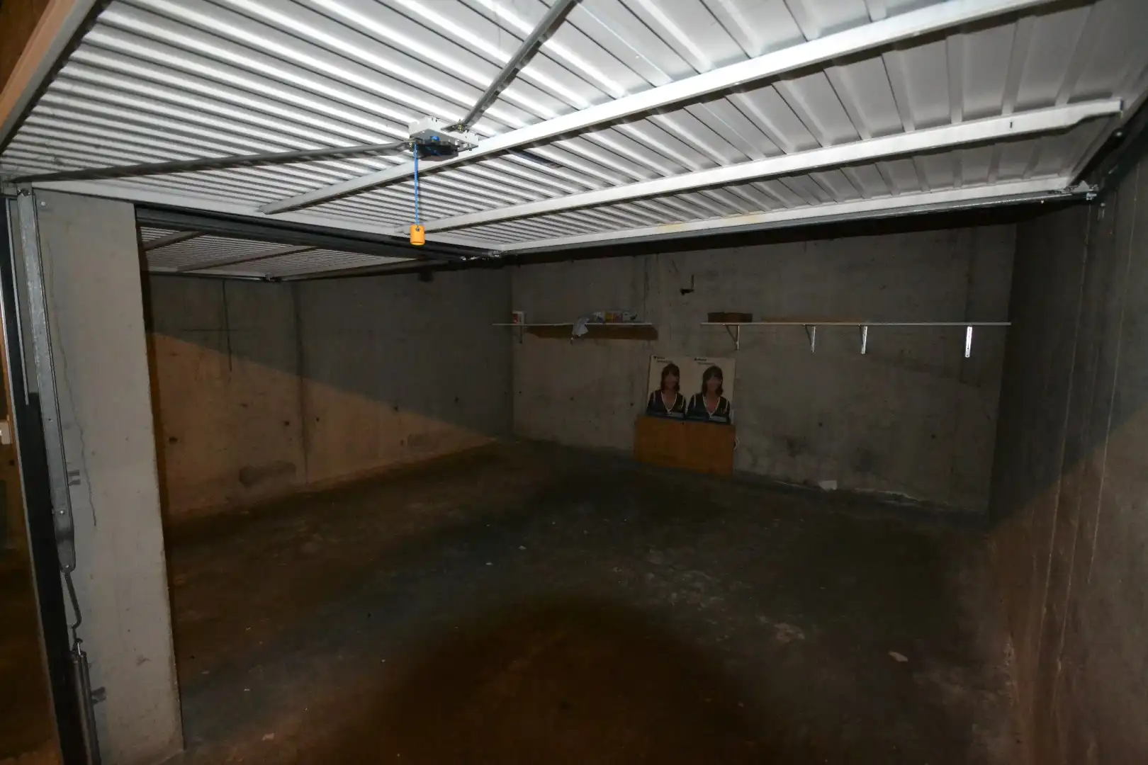 Dubbele garage te huur, centraal gelegen  te Oostduinkerke-bad. foto 4