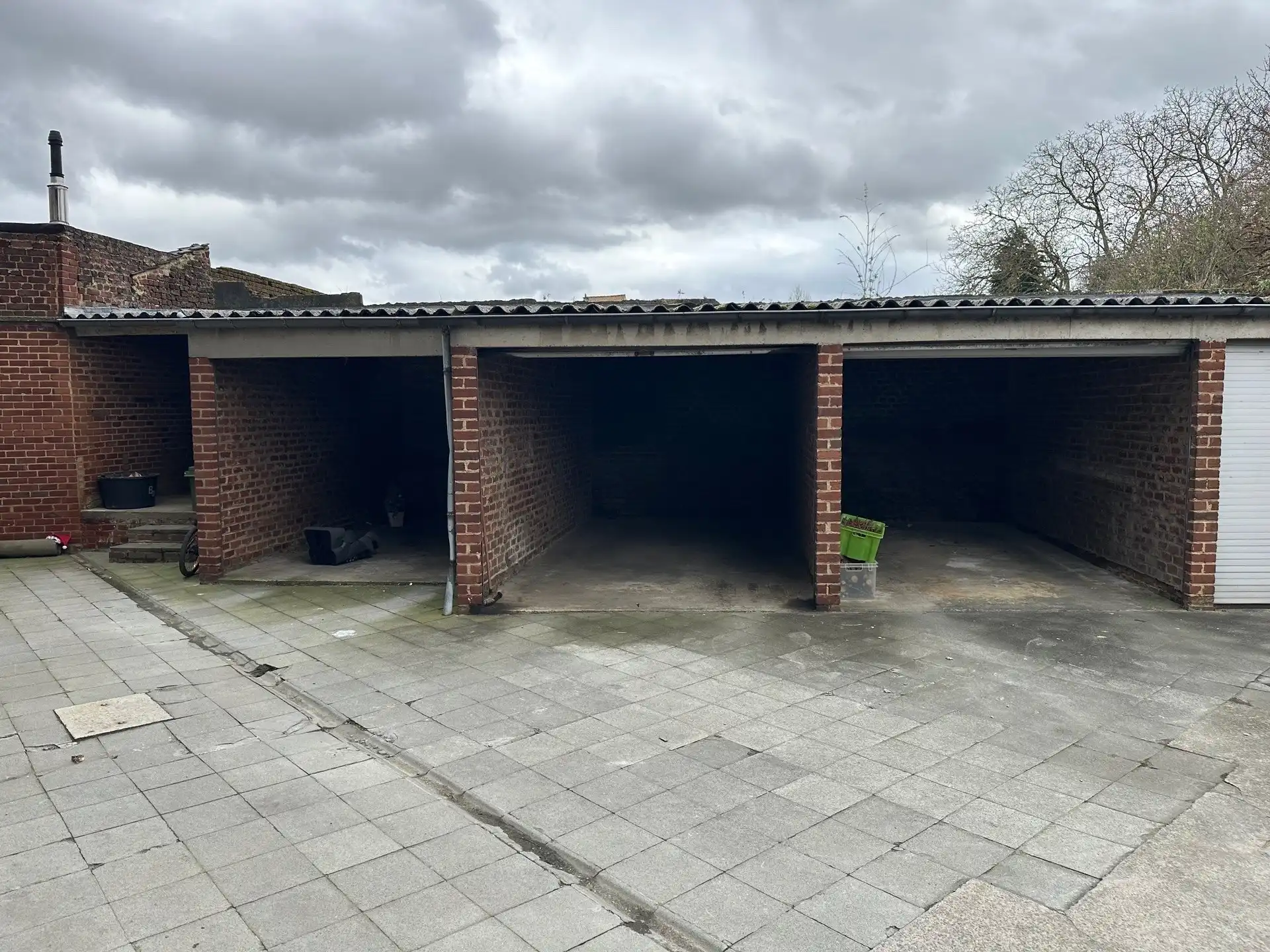 Gelijkvloers appartement met 2 slaapkamers, ruime berging en overdekte autostaanplaats foto 11