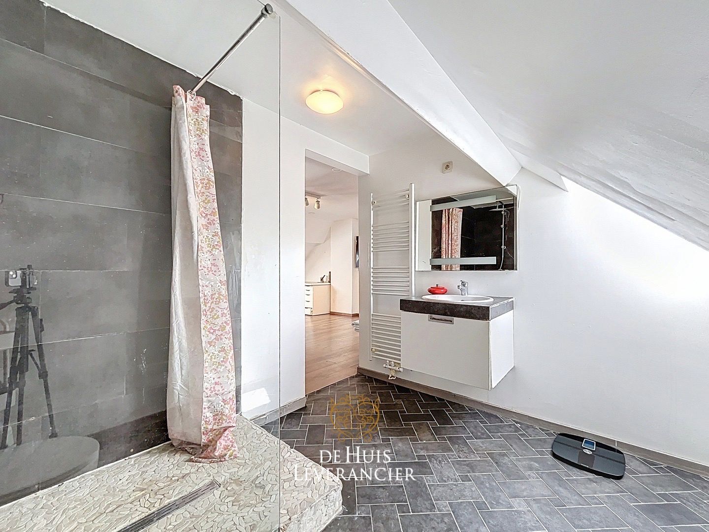 Instapklare woning met drie slaapkamers en twee badkamers foto 26