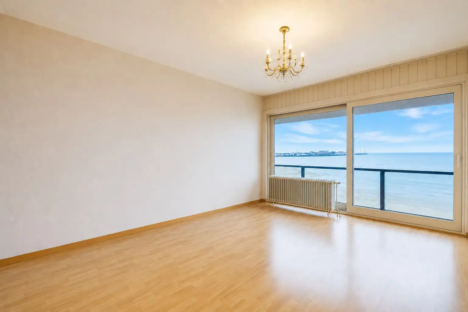 Appartement met frontaal zeezicht. foto 3