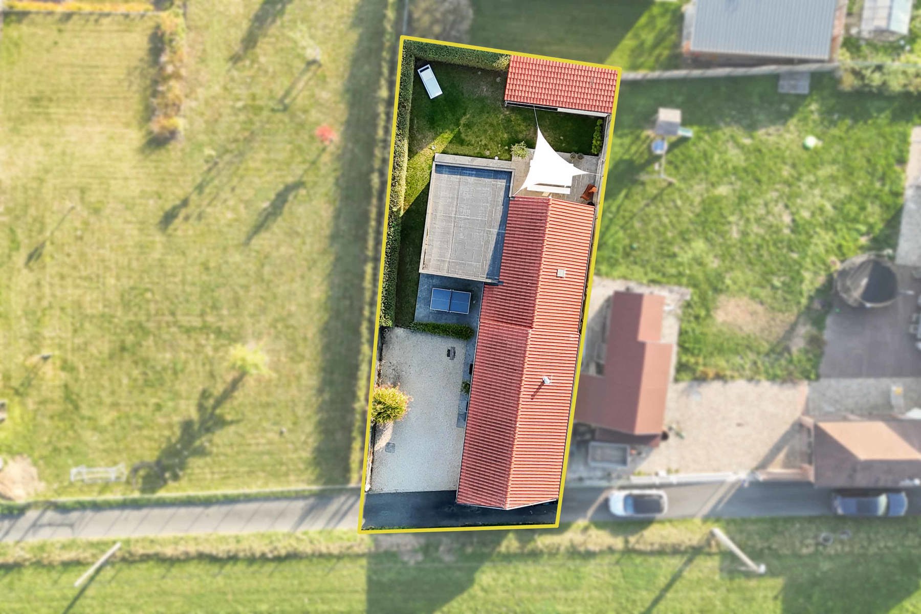 Ruime en lichtrijke woning in een rustige doodlopende straat foto 26