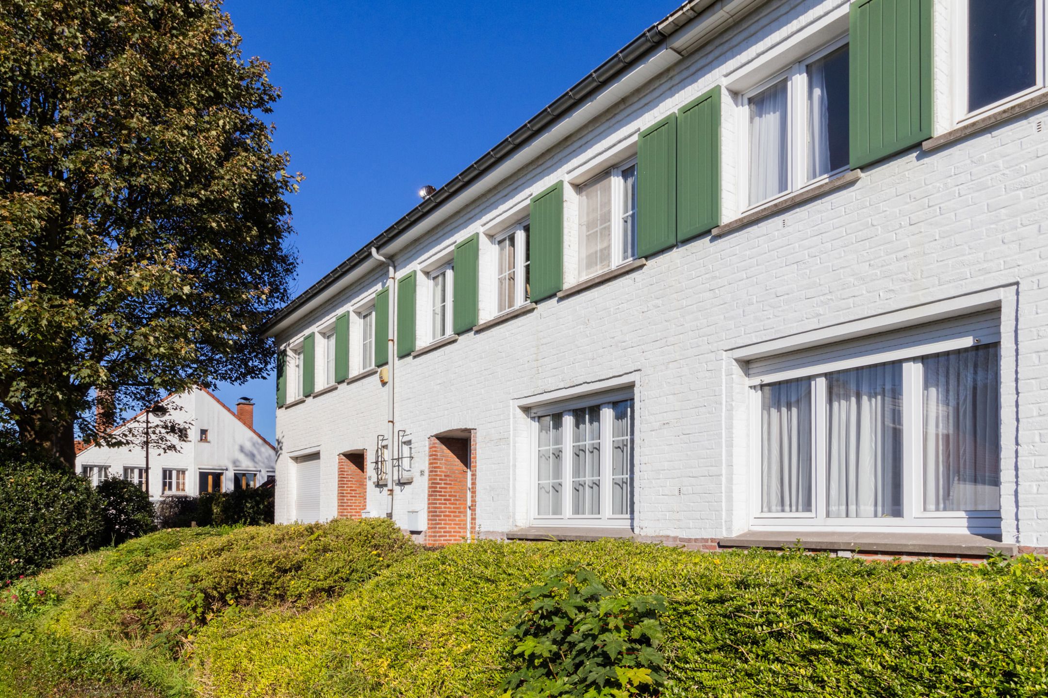 Te renoveren woning met 3 slaapkamers foto 2