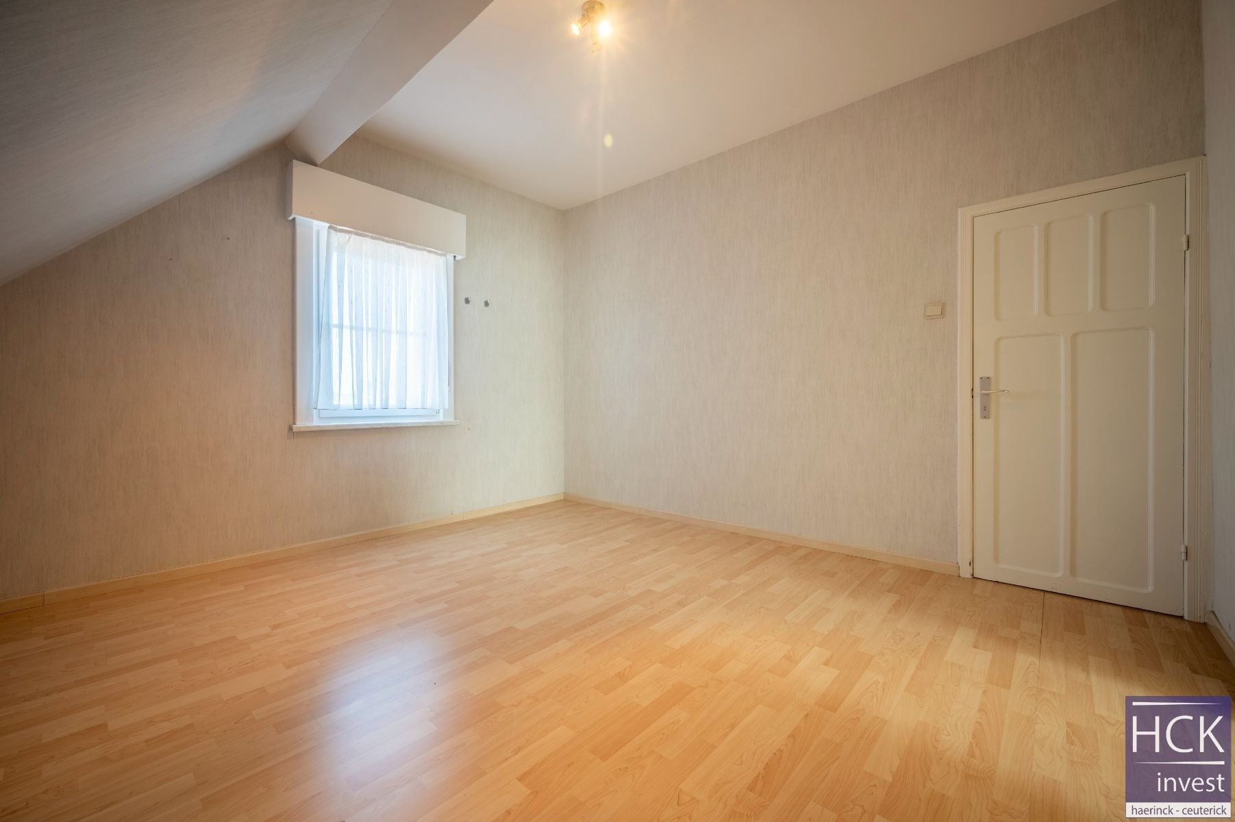 WINGENE - Kraaknette woning met 3 SLPK, inpandige garage én tuin foto 17