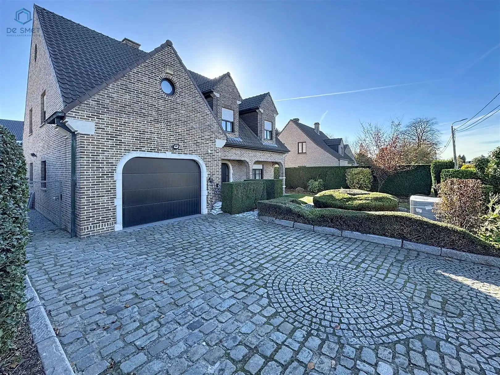 Prachtig gerenoveerde villa met 4 slaapkamers, garage en zwembad foto 32