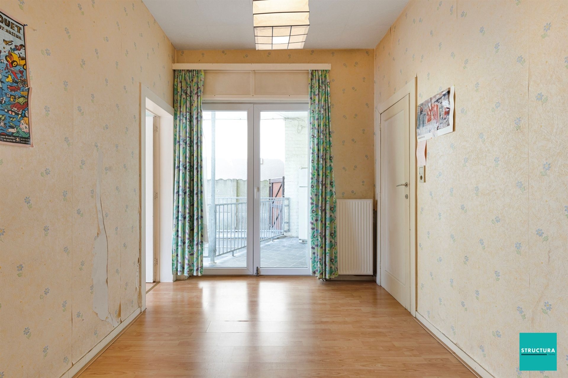 Opbrengsteigendom met 2 appartementen en 7 garageboxen foto 18