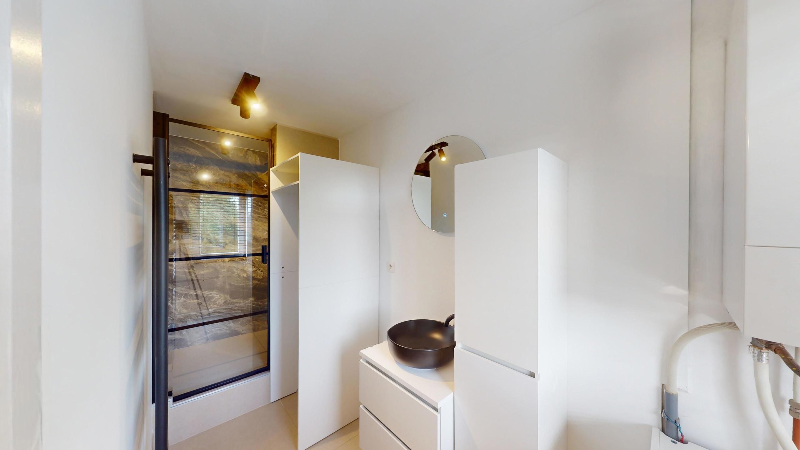 Vernieuwd startersappartement vlakbij centrum Hasselt! foto 17