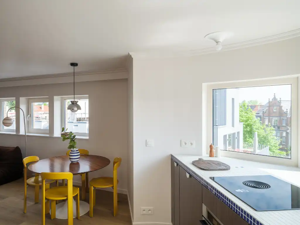Lichtrijk dakappartement met 1 slaapkamer en EPC A score op toplocatie foto 3