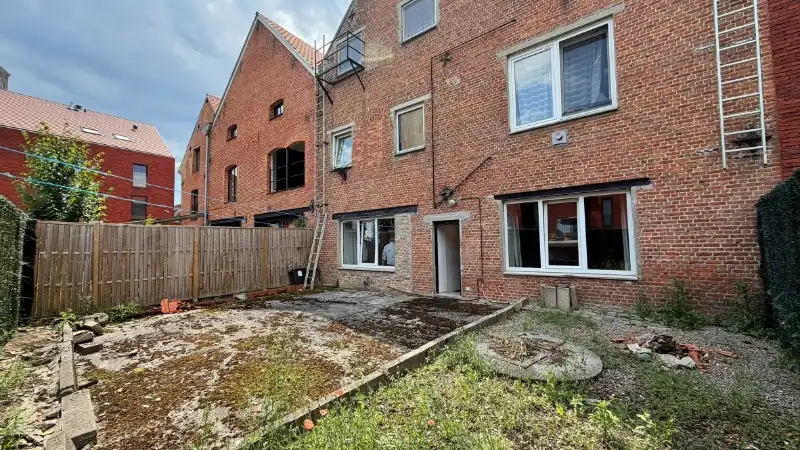 Opbrengsteigendom met 7 appartementen + ruime garage-magazijn 150m² foto 17