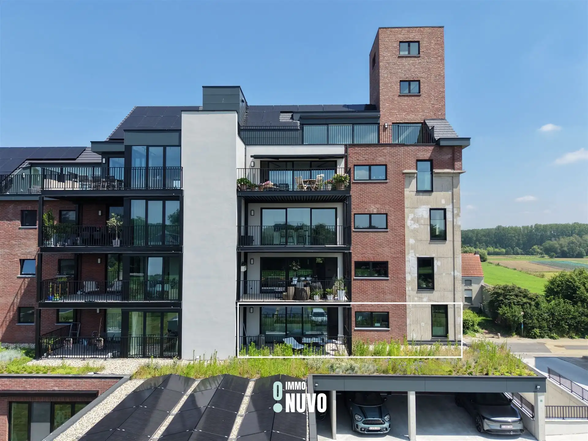 Nieuwbouw appartement in rustige omgeving met 3 slpks foto {{pictureIndex}}