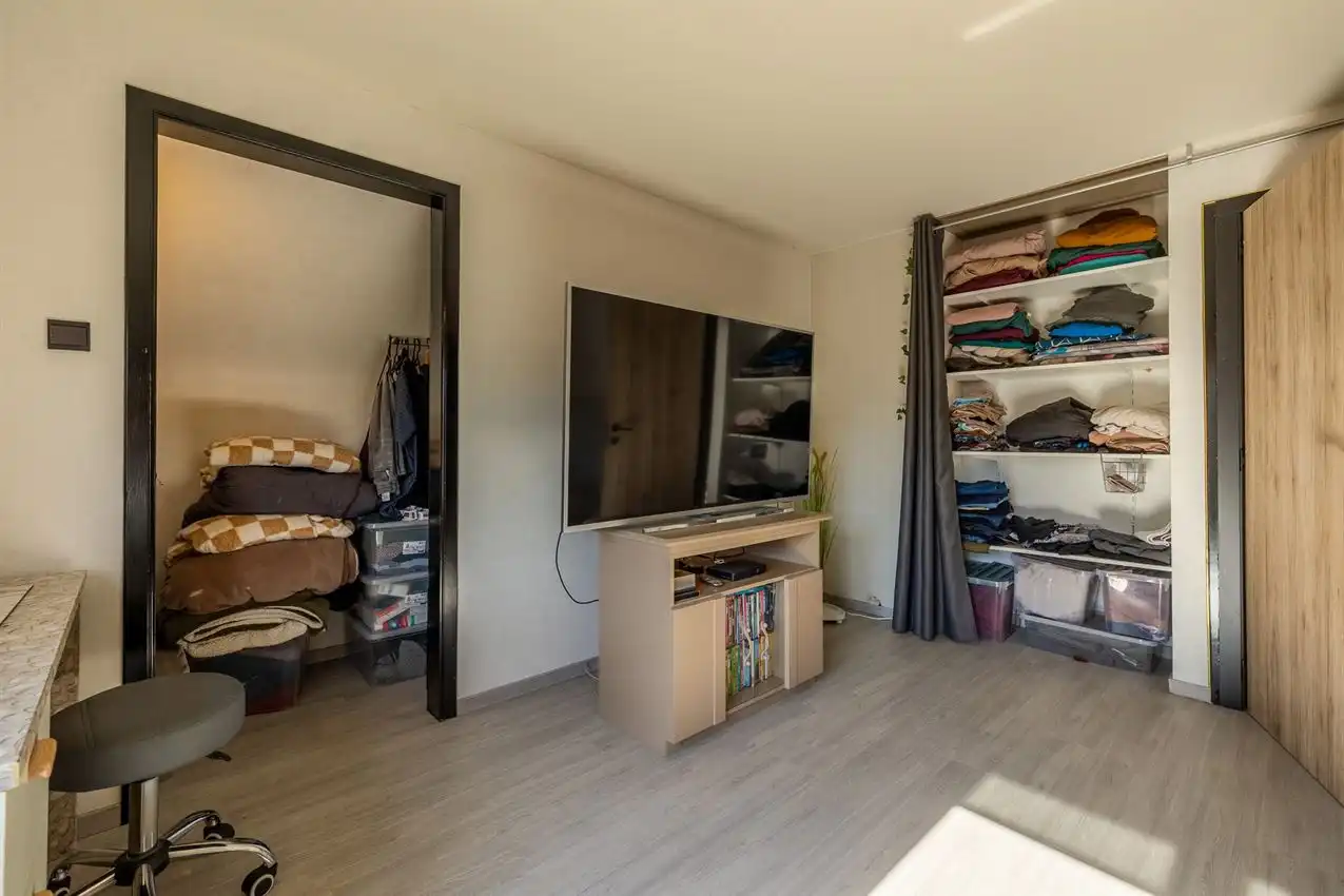 Ruime Woning met gekende frituur, garage en tuin op 14a 62ca foto 14