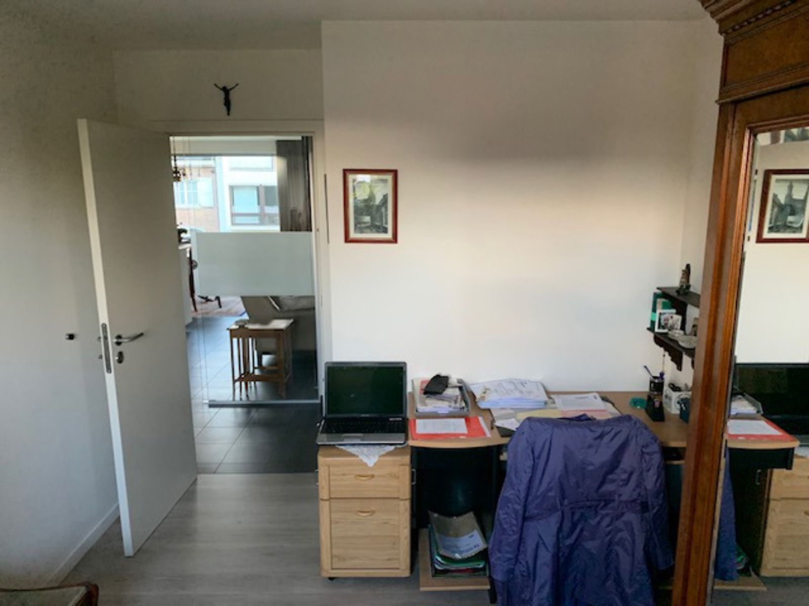 Instapklaar ruim en goed gelegen 2 slaapkamerappartement foto 6