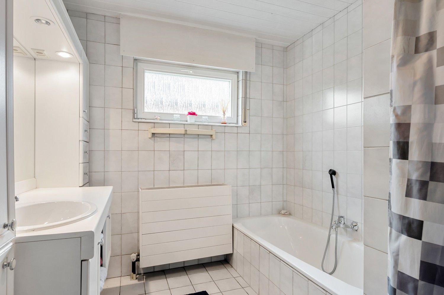 Instapklare woning met 4 slpkm foto 21