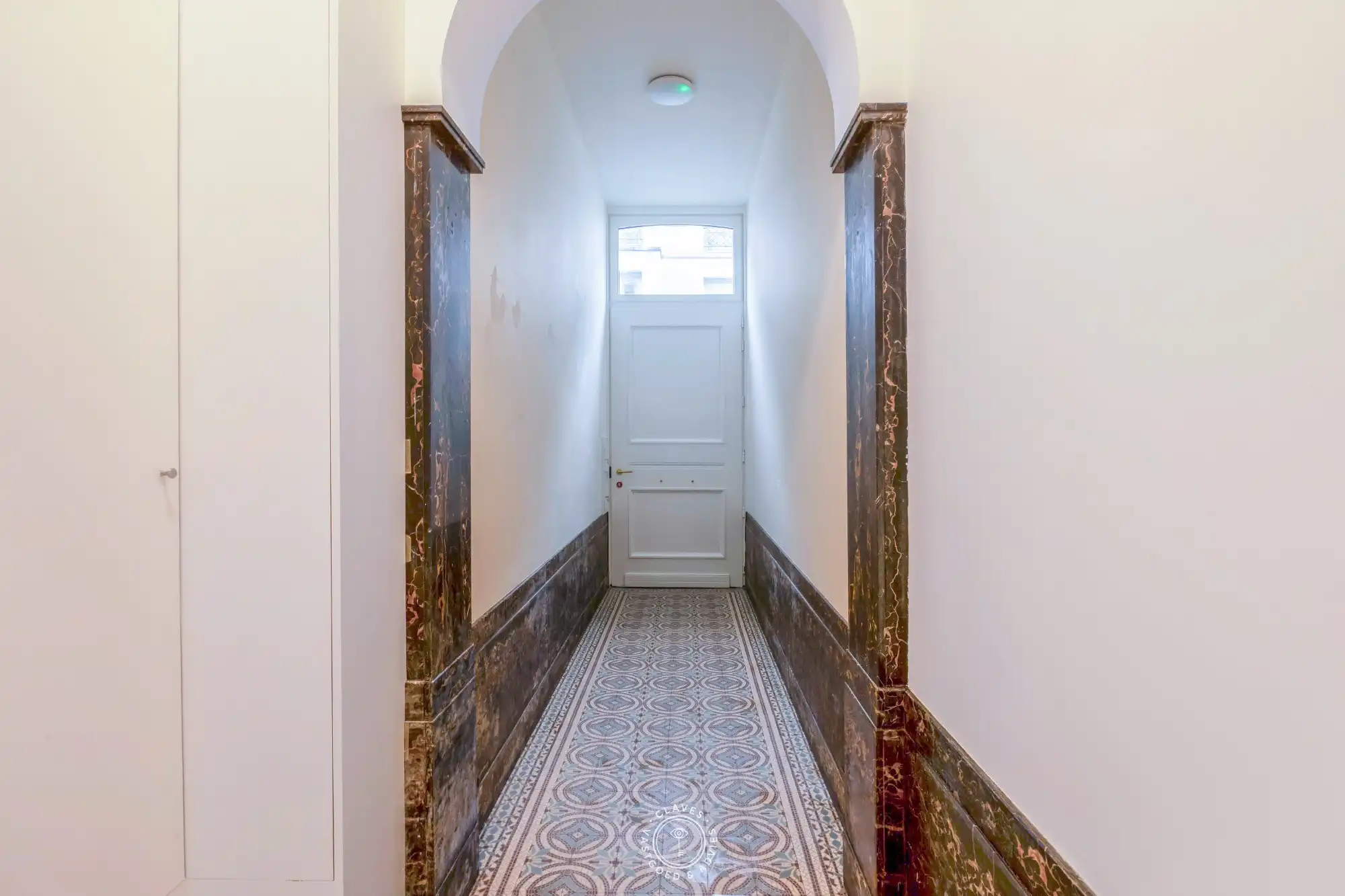 Fijn één slaapkamer appartement in gerenoveerd herenhuis foto 21