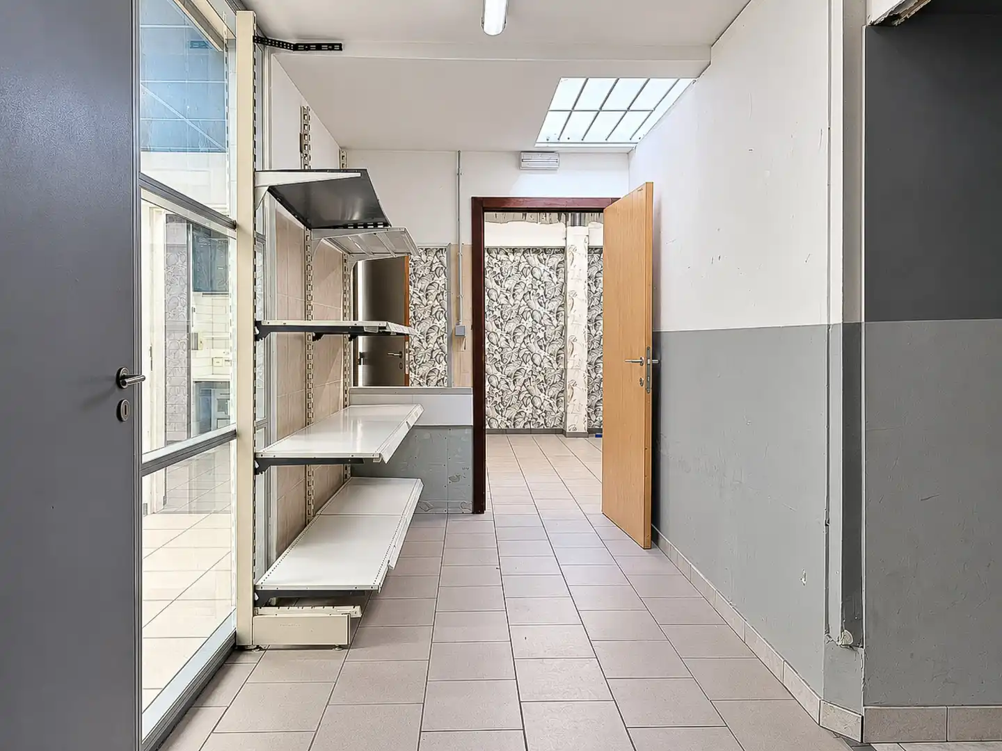 Horecazaak -winkel Lippenslaan 58 te koop  foto 12