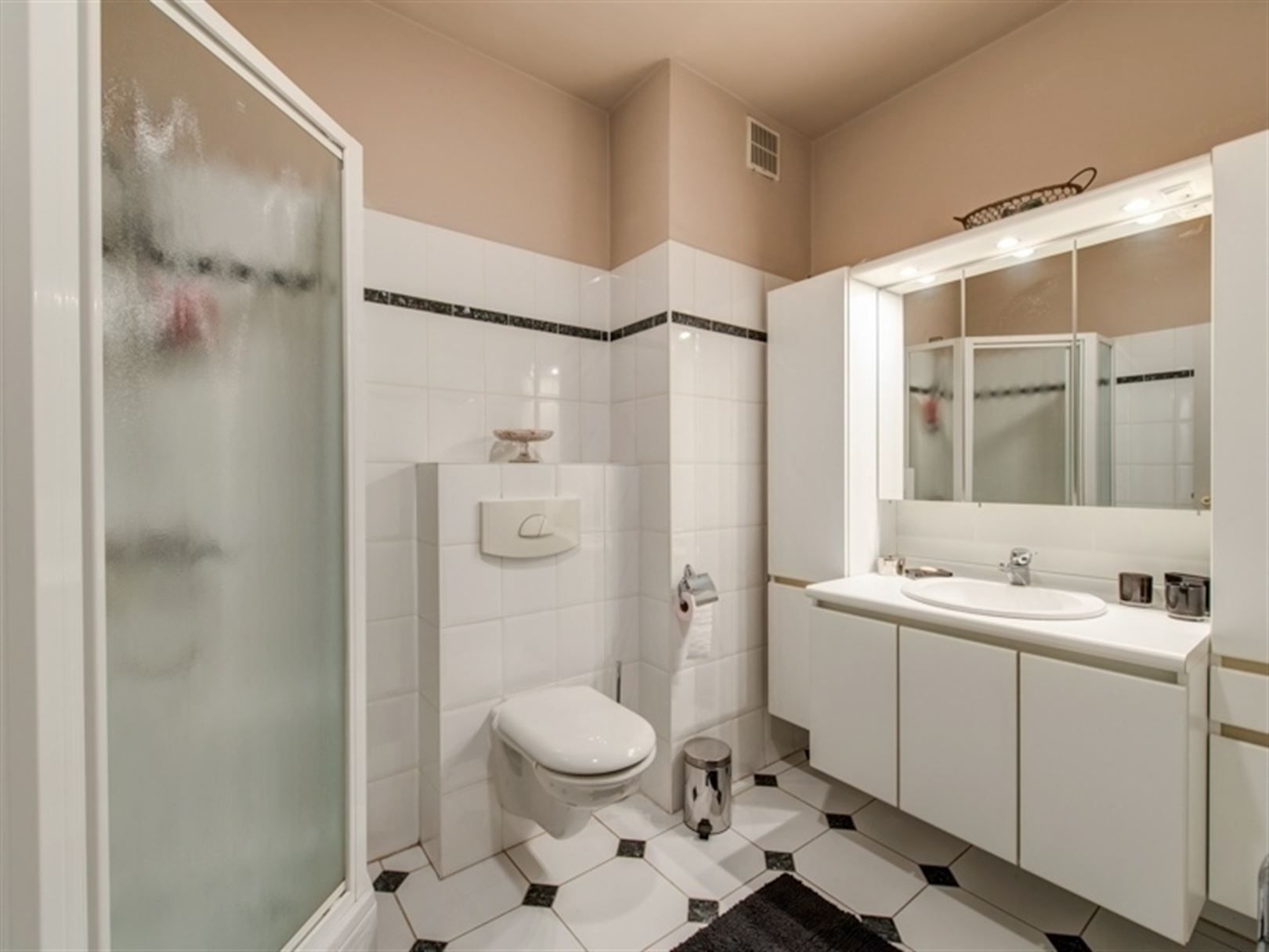 Luxe-appartement met 3 slaapkamers, dubbele garagebox en terrassen bij Golf foto 15