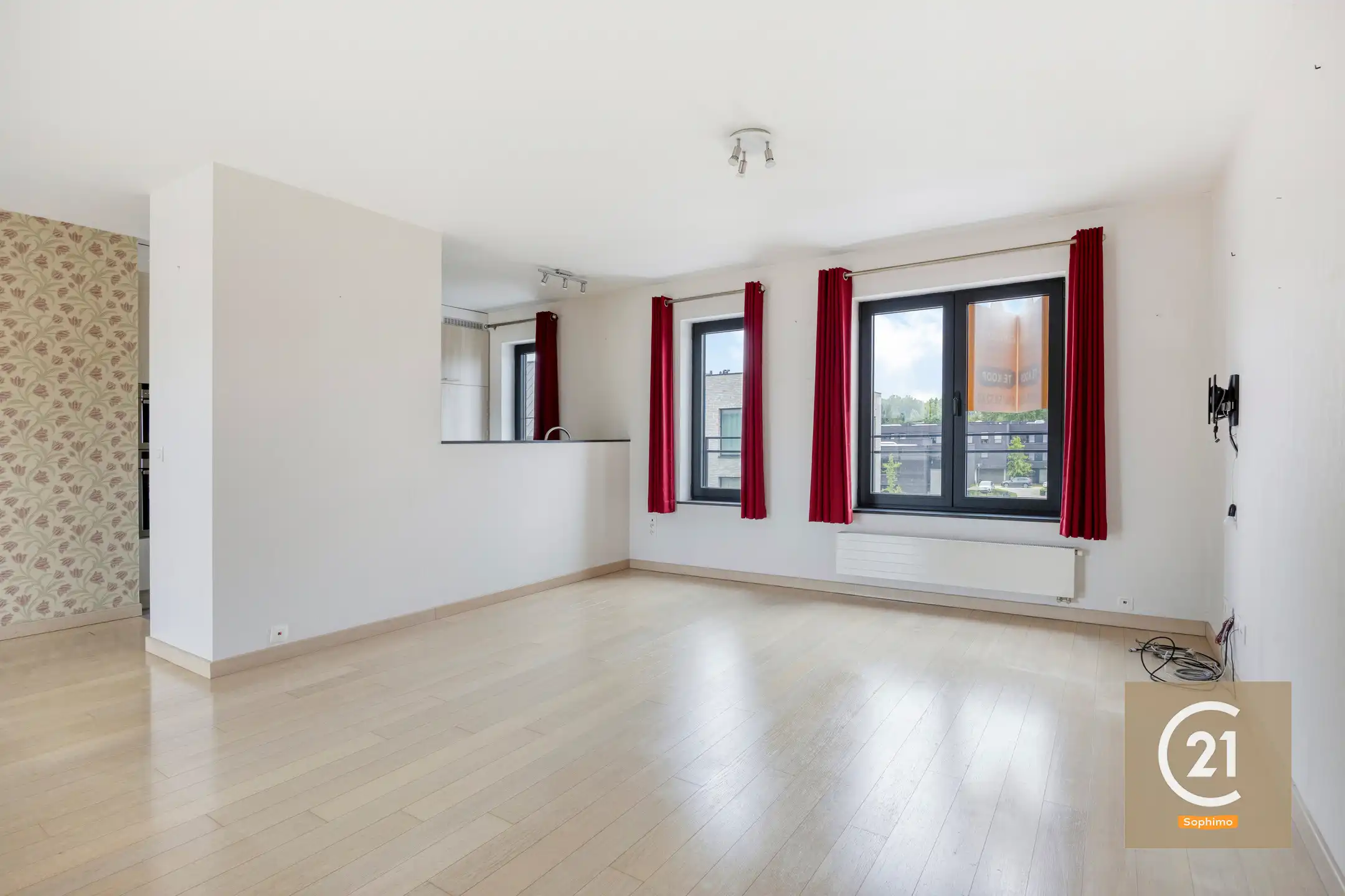 Zeer ruim appartement met 2 slaapkamers & prachtig terras foto 3