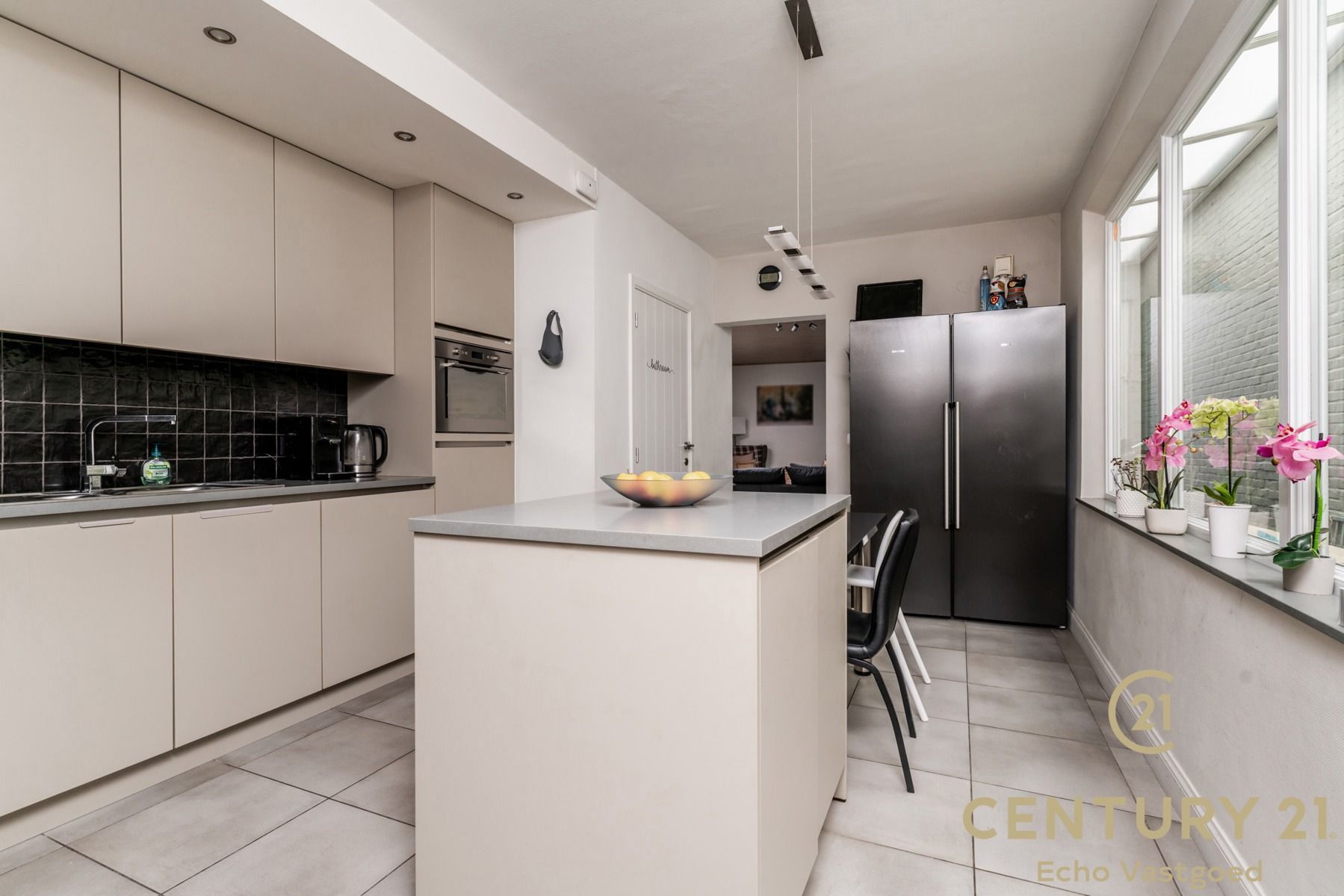 Charmante ruime en instapklare woning met zonnige tuin foto 6