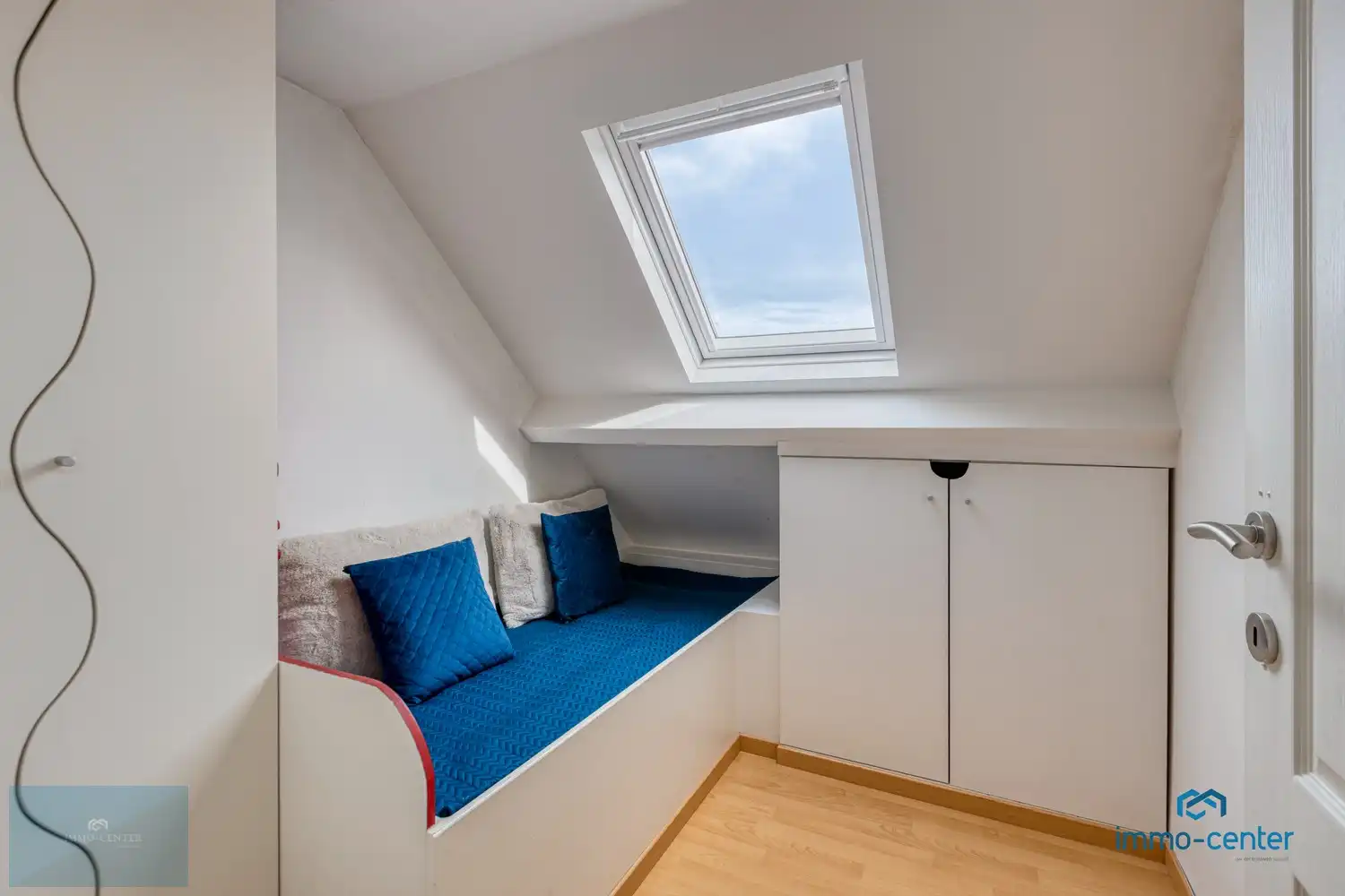 Hoogwaardig afgewerkte gezinswoning met 4 slaapkamers foto 24
