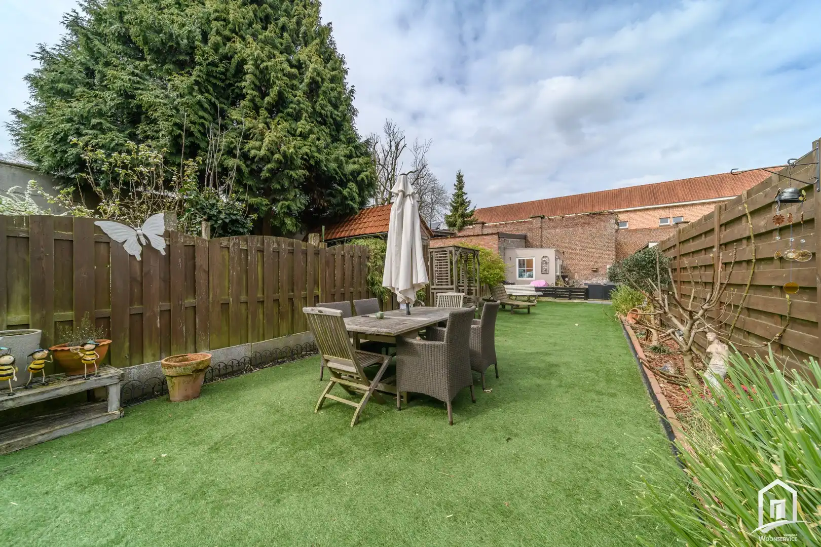 Charmante en verder af te werken woning foto 8