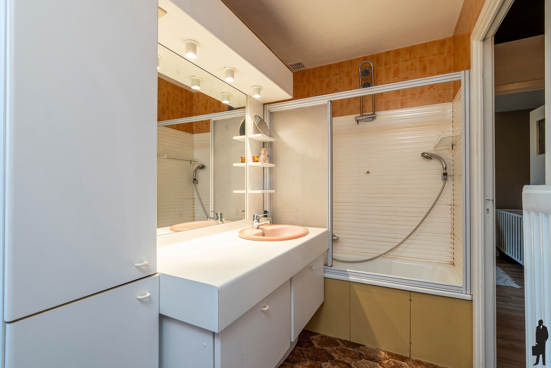 Gezinswoning met garage, tuin en 3 slaapkamers op 527 m² foto 13