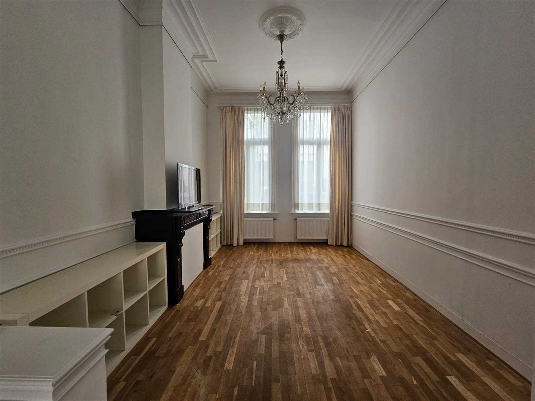 Herenhuis zijstraat Dageraadplaats! foto 4