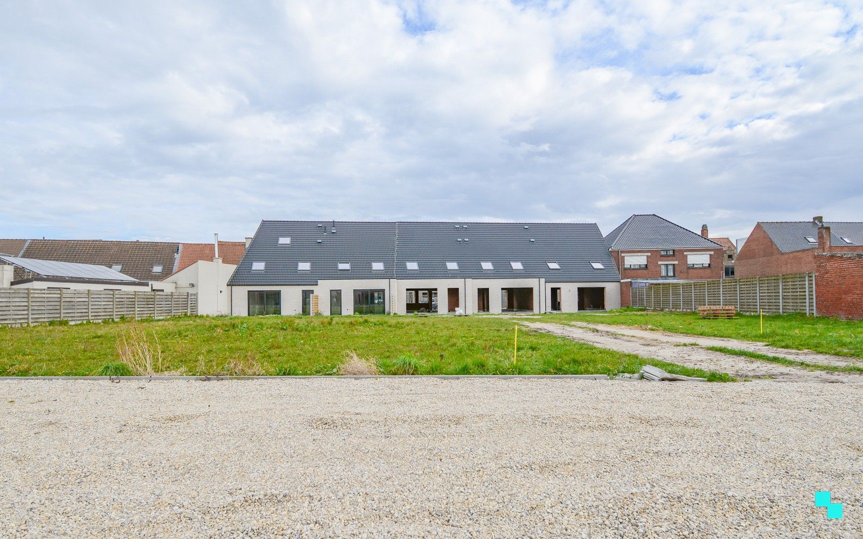 Verrassend ruime nieuwbouwwoning in centrum Aartrijke foto 8