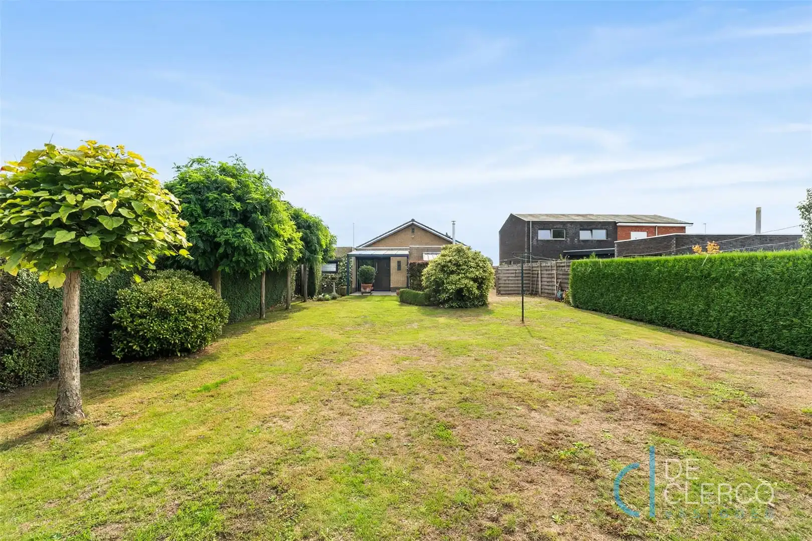 Woning met potentieel te koop op landelijke locatie!  foto 14