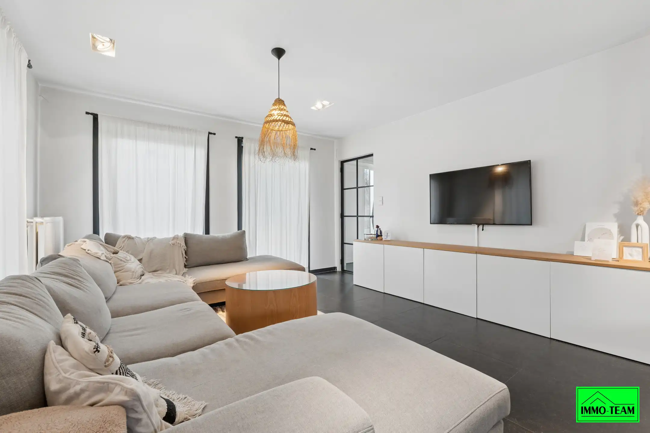 Instapklare 3‑gevelwoning in een rustige, residentiële wijk foto 4