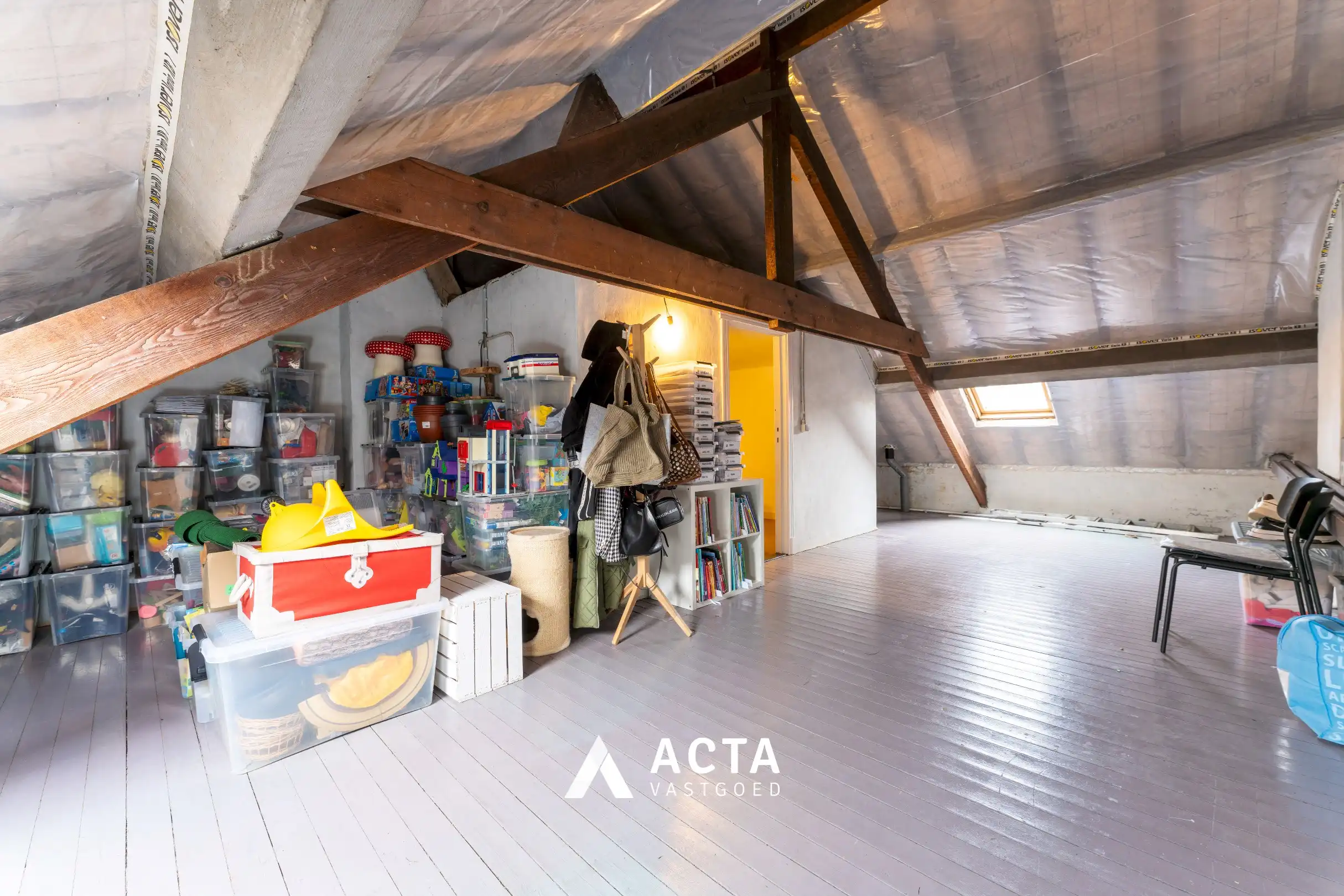 Instapklare Modernistische stadswoning met tuin foto 16