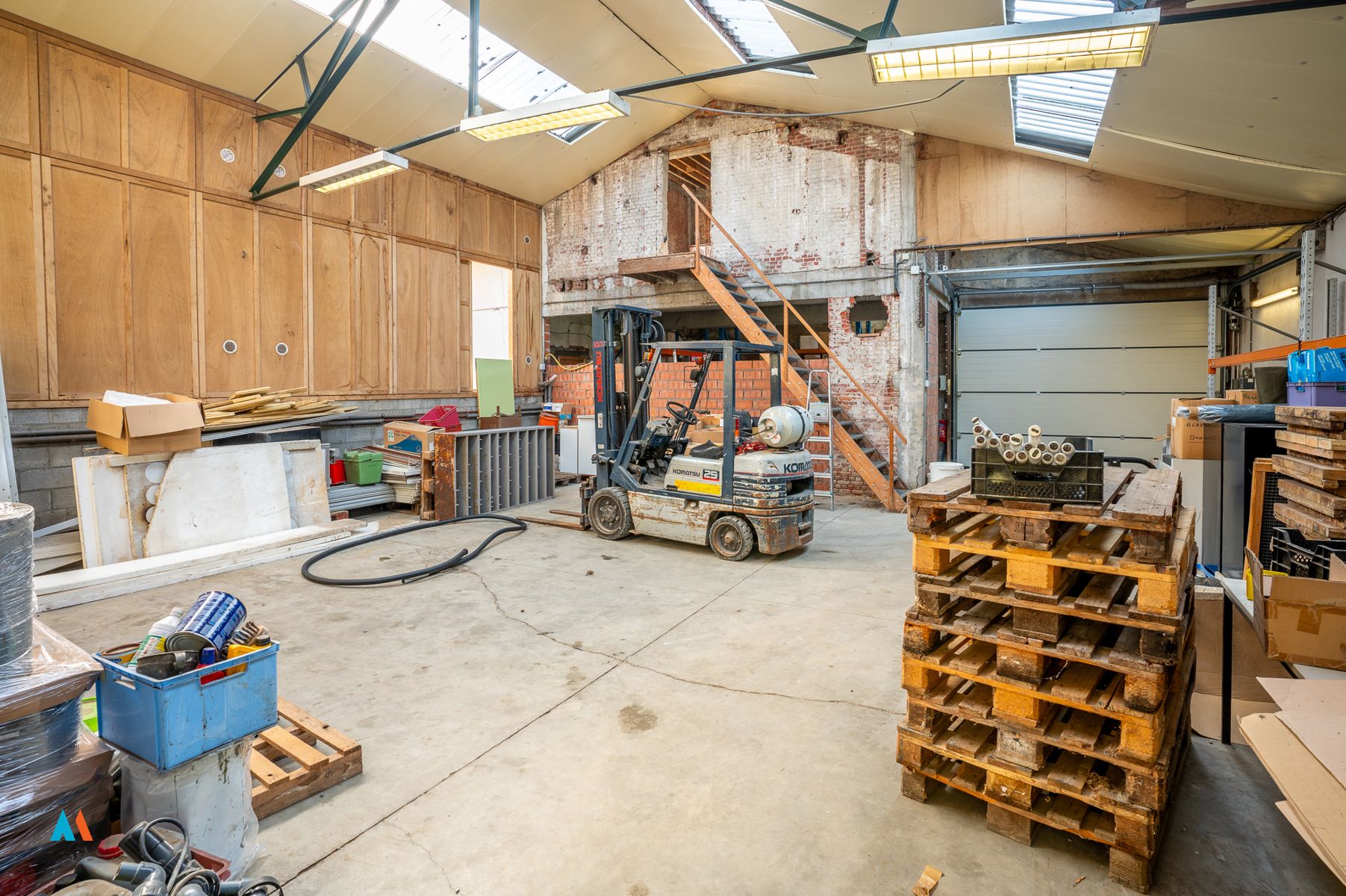 Polyvalent gebouw foto 23