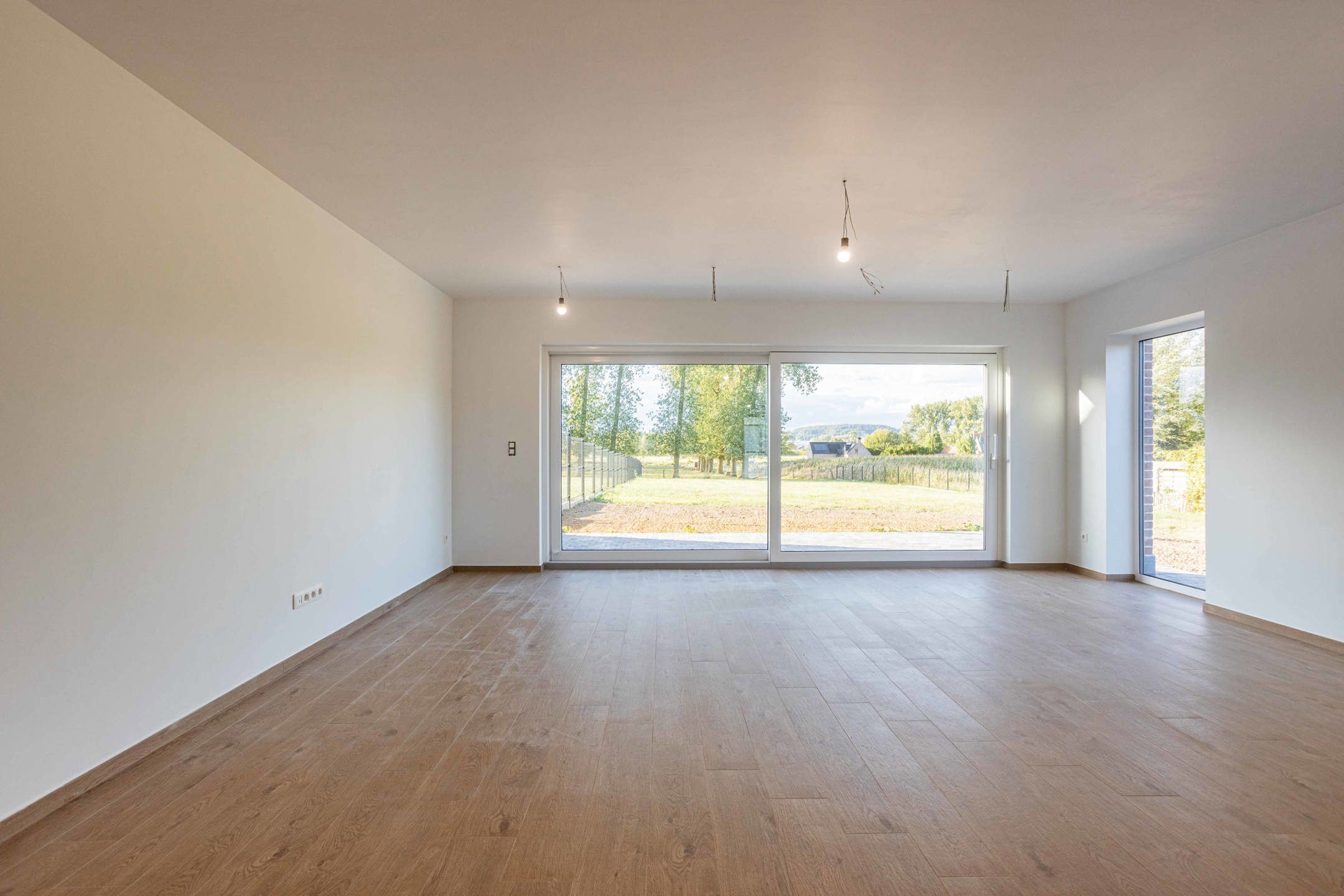 Prachtige nieuwbouwwoning omringd door groen en natuur. foto 6